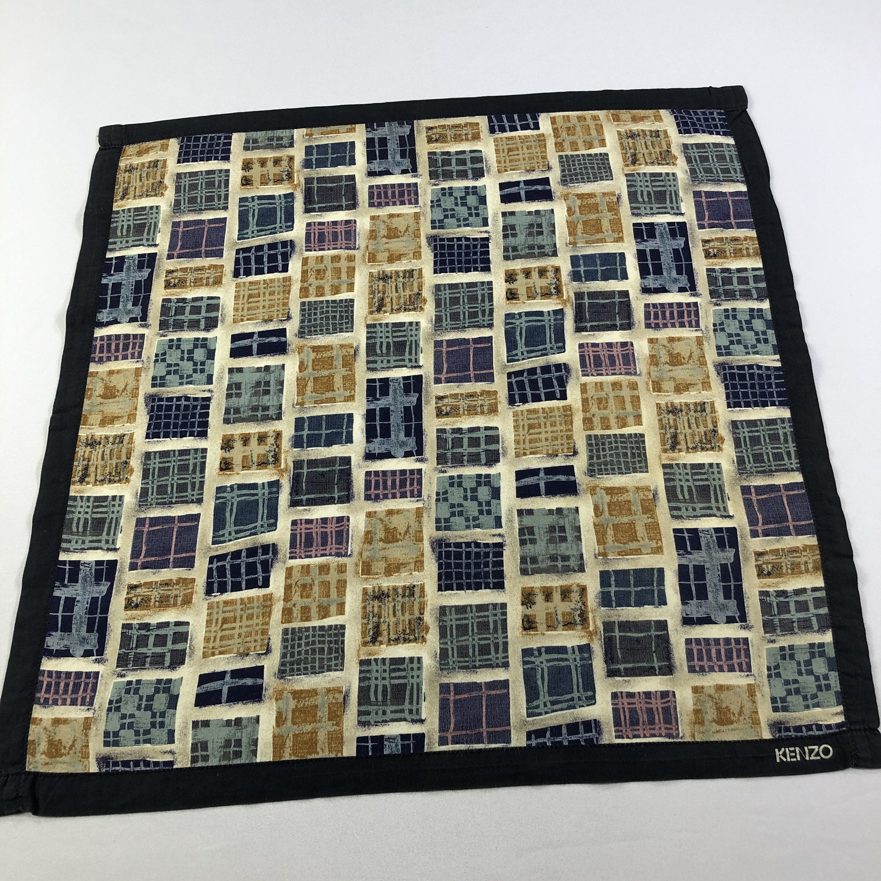 Japanese Brand × Kenzo × Vintage Kenzo Handkerchief Neckerchief Bandana H1663 Size ONE SIZE - 1 Thumbnail