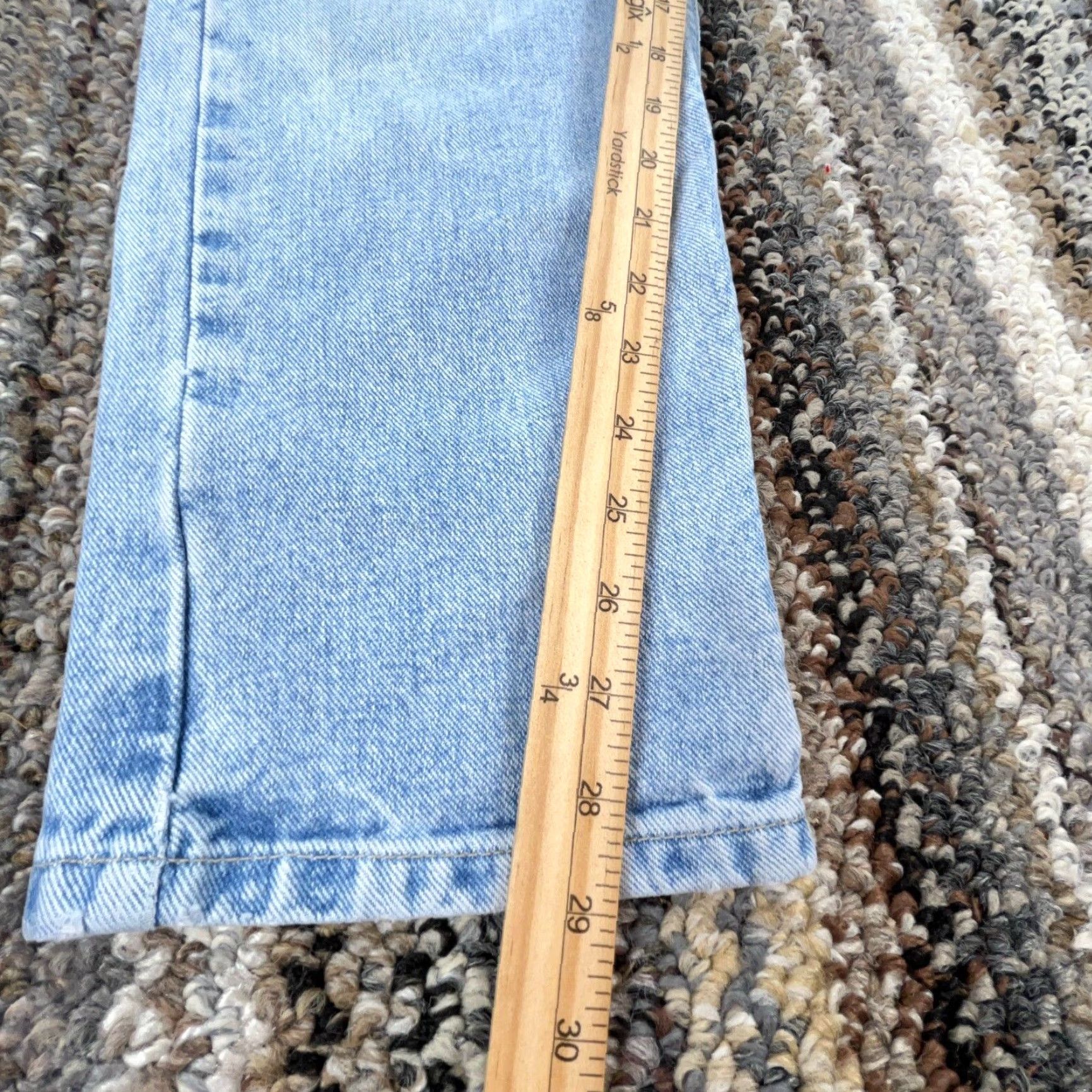 Tommy Hilfiger VINTAGE Tommy Hilfiger Jeans Women Size 10 Straight Leg Mid Rise 90s Y2K Blue Denim Size 32" / US 10 / IT 46 - 7 Thumbnail