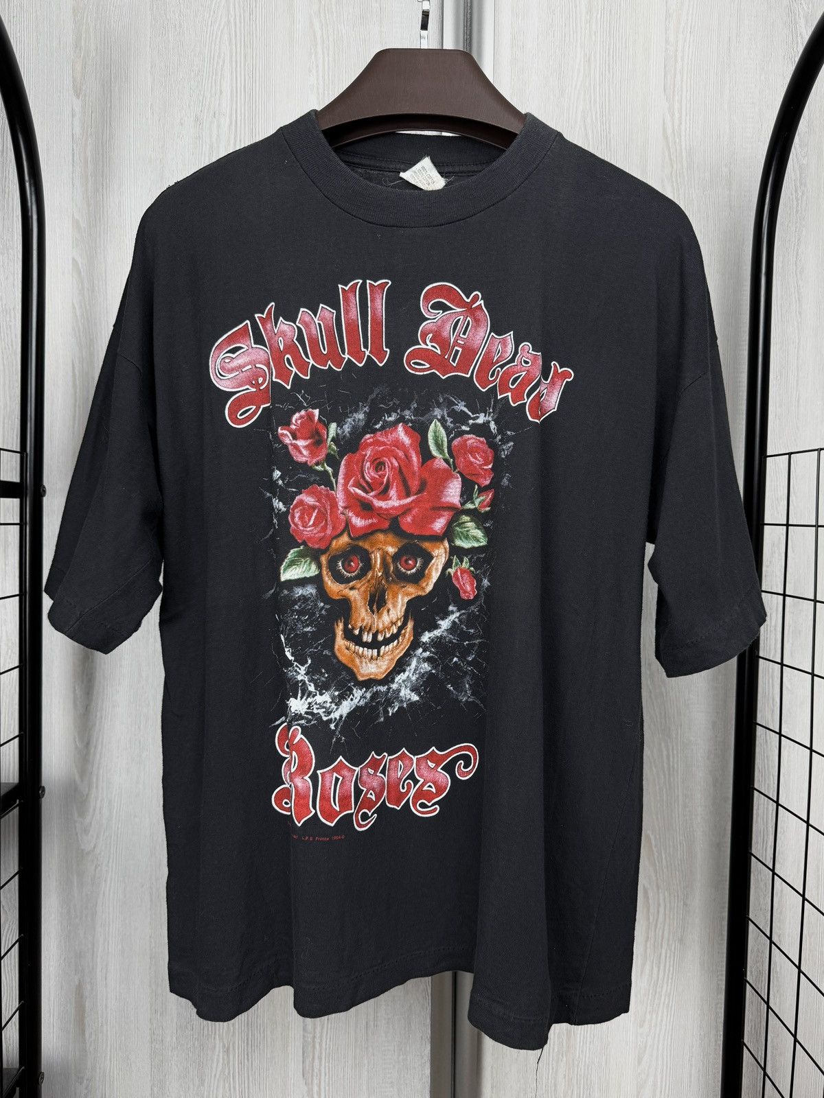 Band Tees Skull Dead Roses vintage 1994 American Flag band tee shirt Size US XL / EU 56 / 4 - 2 Thumbnail