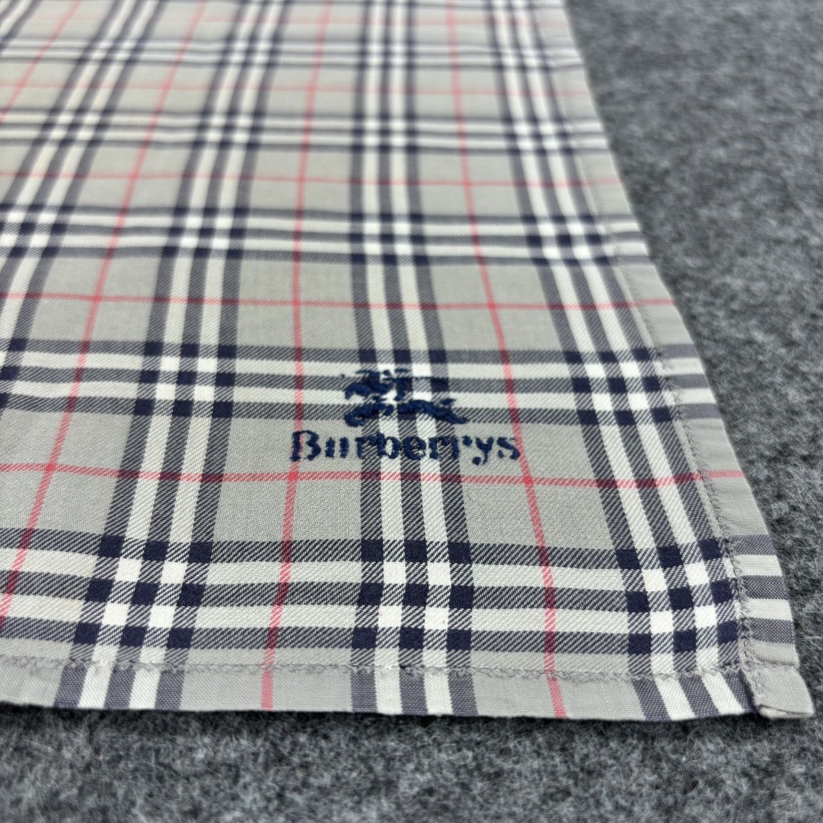 Burberry × Vintage Handkerchief # E015 # Bandana # Neckerchief Size ONE SIZE - 5 Thumbnail