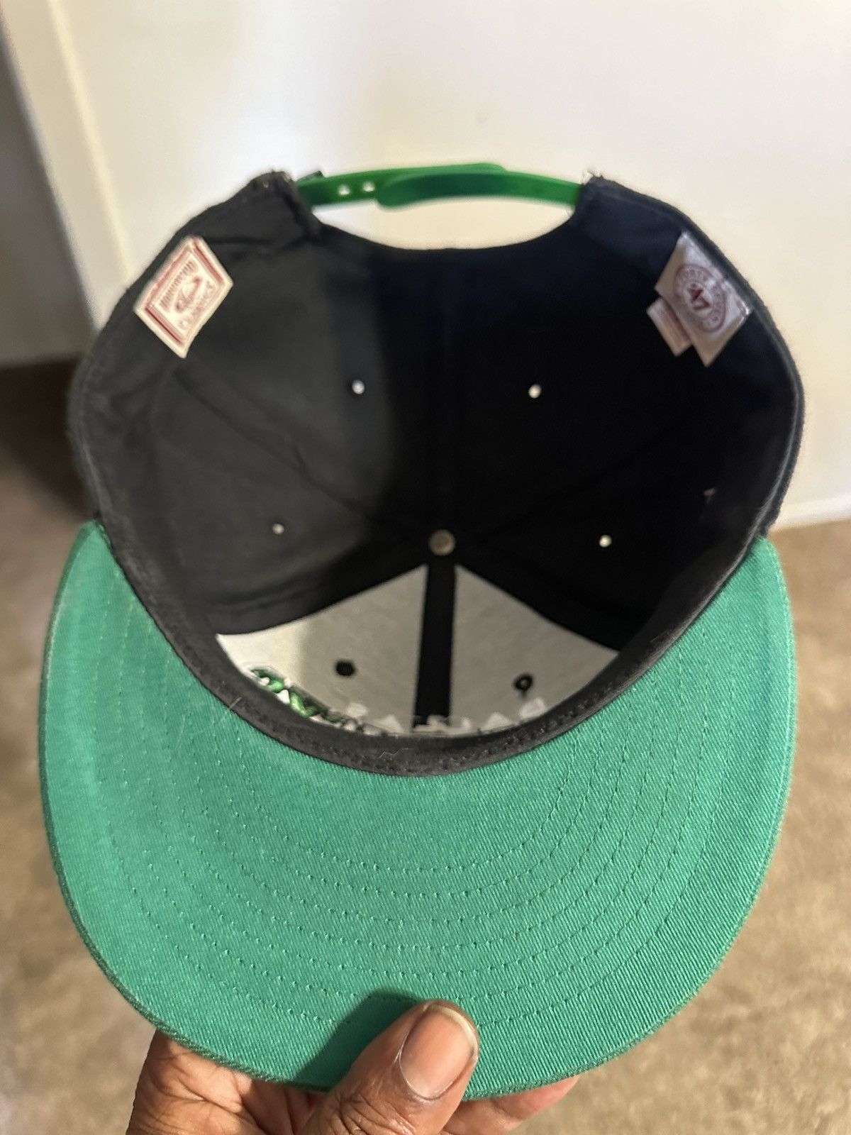 NBA × Vintage Vintage NBA Dallas Mavericks “old school green” hat 00s Size ONE SIZE - 7 Thumbnail