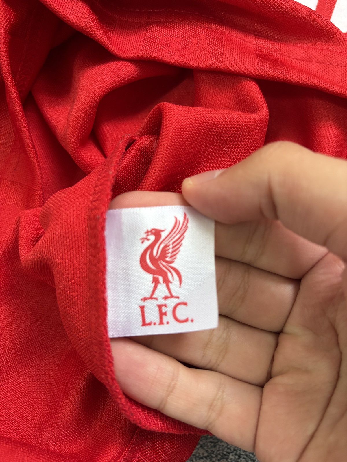 Japanese Brand LFC 1982-85 Retro Home Jersey Official Product Size M Size US M / EU 48-50 / 2 - 6 Thumbnail