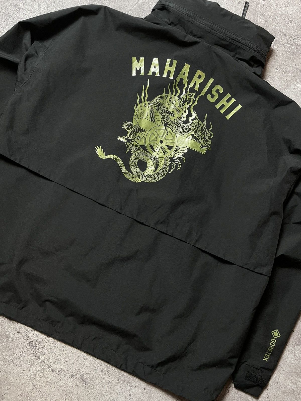 Adidas × Maharishi Adidas Arsenal x Maharishi Gore Tex Jacket Size L Size US L / EU 52-54 / 3 - 14 Thumbnail