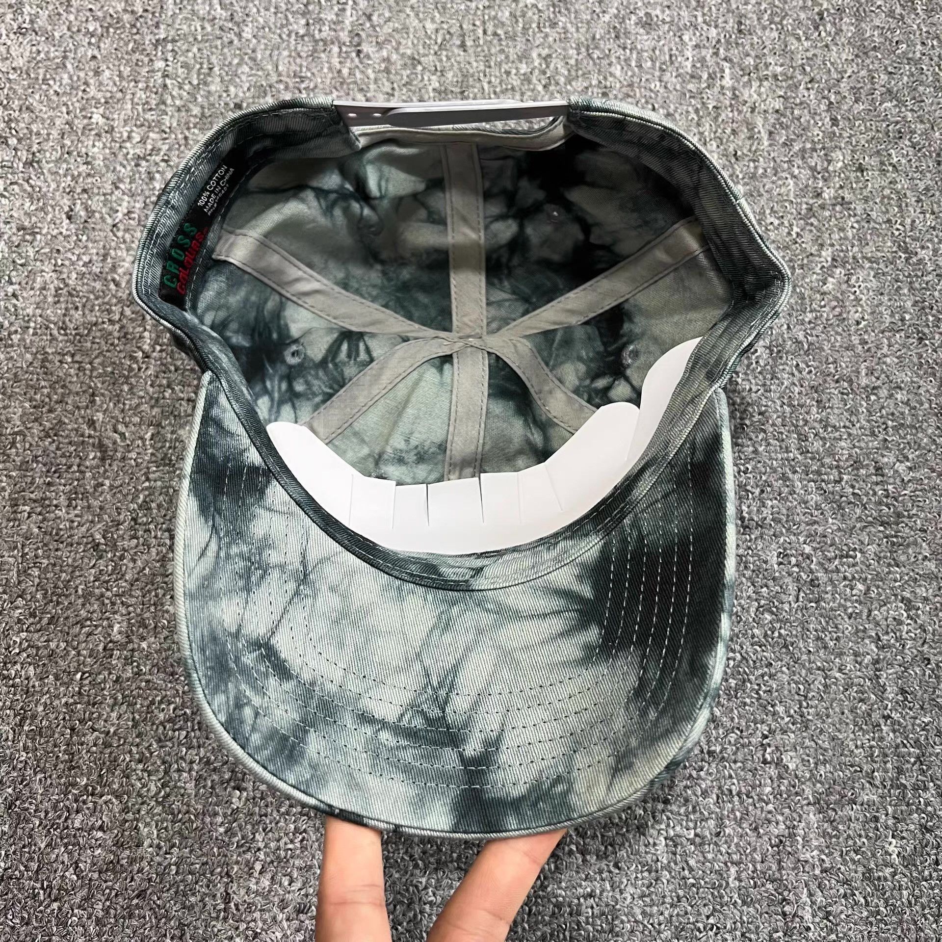 Cross Colours Cross Embroidered Tie-Dye Curved BrimBaseball Cap Visor。 Q7 Size ONE SIZE - 3 Thumbnail