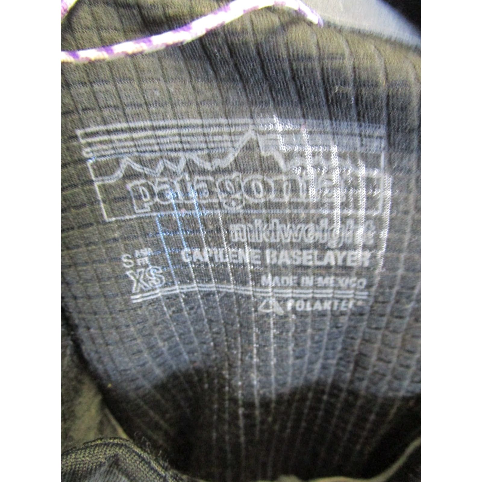 Patagonia Patagonia Womens XS Black Midweight Capilene Baselayer Capilene Sweater Mock Neck Zip Pullover Activewear Hiking Running Walking Mens?? Wait Size XS / US 0-2 / IT 36-38 - 3 Thumbnail