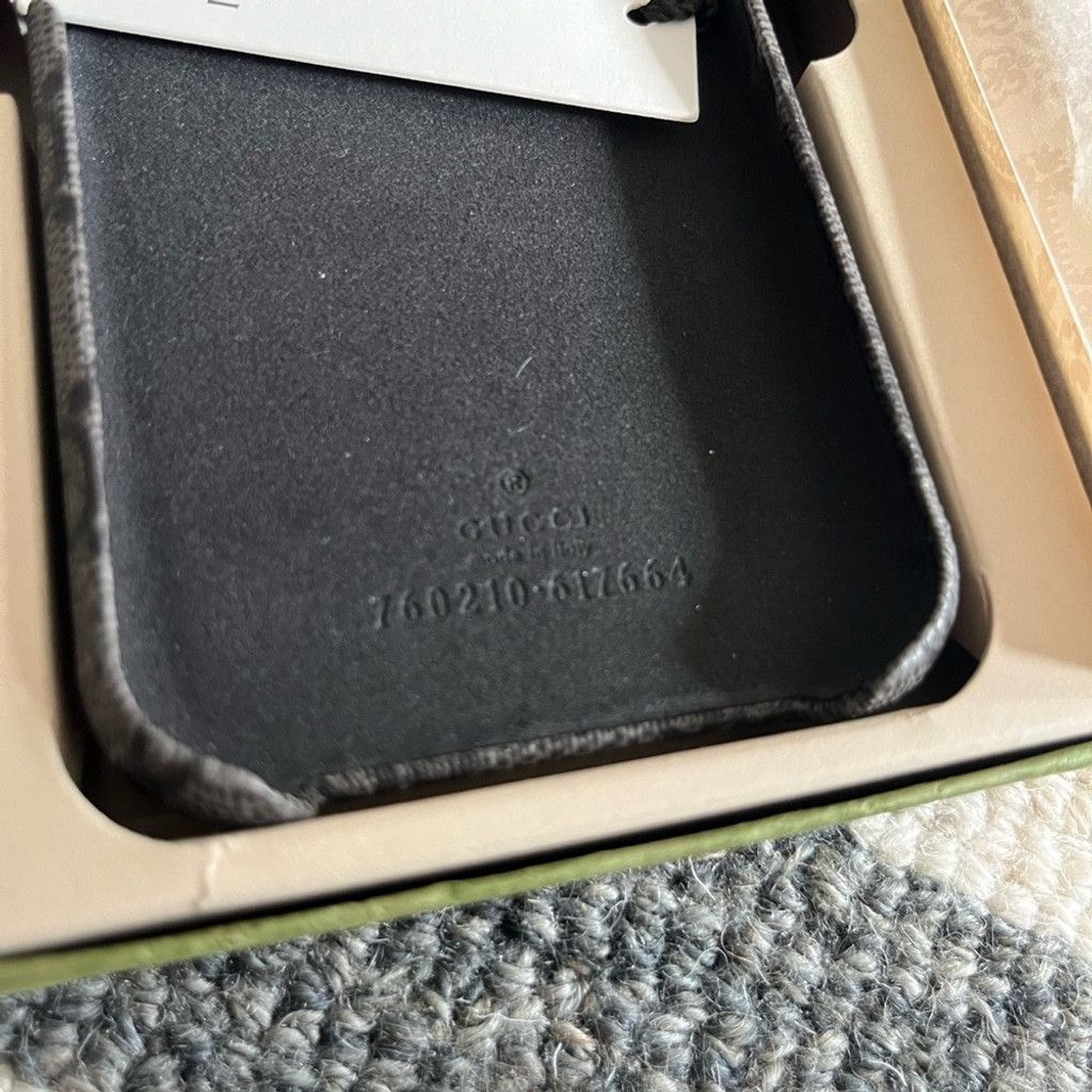Gucci 🖤NEW🩶 Gucci iPhone 15 GG Ophidia Case - Grey/Black Size ONE SIZE - 3 Thumbnail