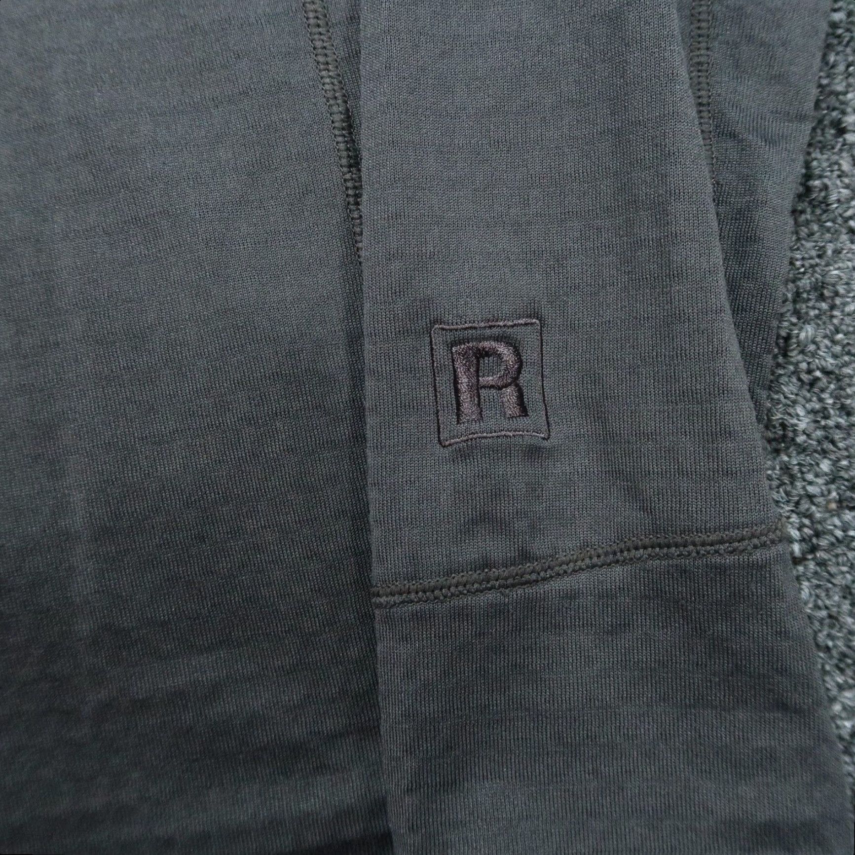 Patagonia VINTAGE Patagonia Hoodie Jacket Men XS Gray R1 Hoody Zip Pullover Fleece Knit Zip Closure Pockets Hooded Size US XS / EU 42 / 0 - 5 Thumbnail