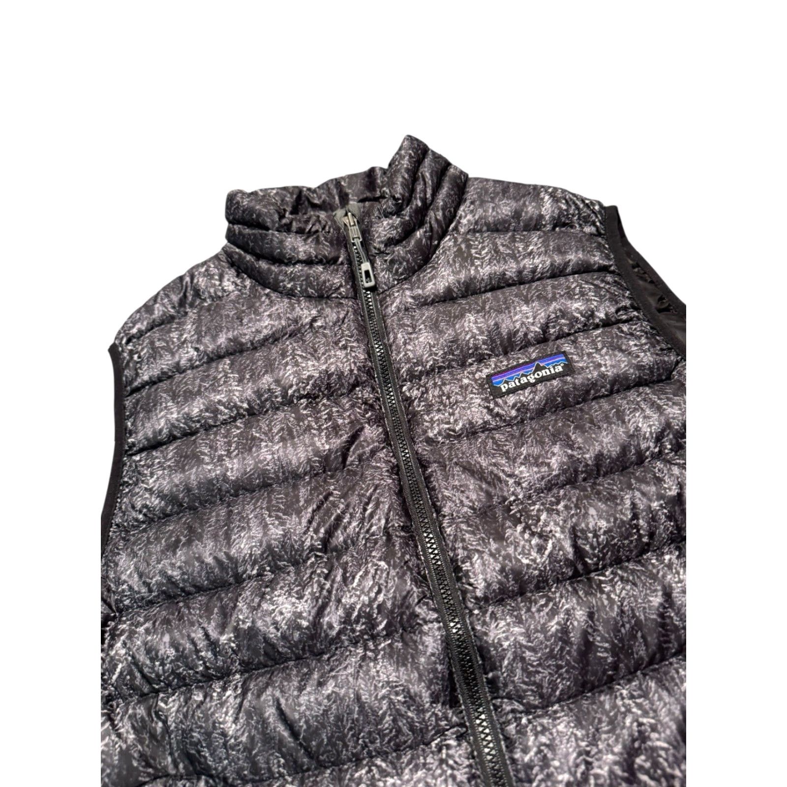 Patagonia PATAGONIA Down Sweater Vest MEN'S Small FORESTLAND BLACK Print FA19 Rare Puffer Size US S / EU 44-46 / 1 - 3 Thumbnail