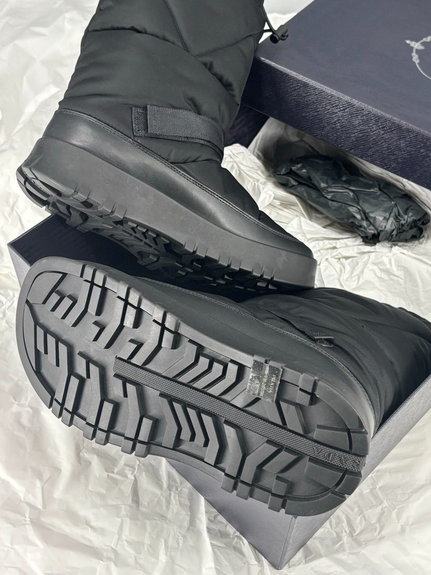 Prada prada men's snow boots with nylon material Size US 5 / EU 37 - 9 Thumbnail