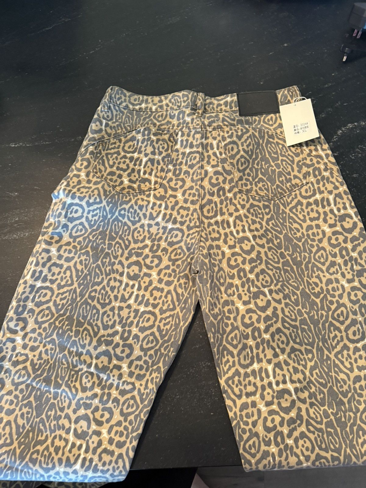 Other Leapord pants Size US 36 / EU 52 - 2 Thumbnail