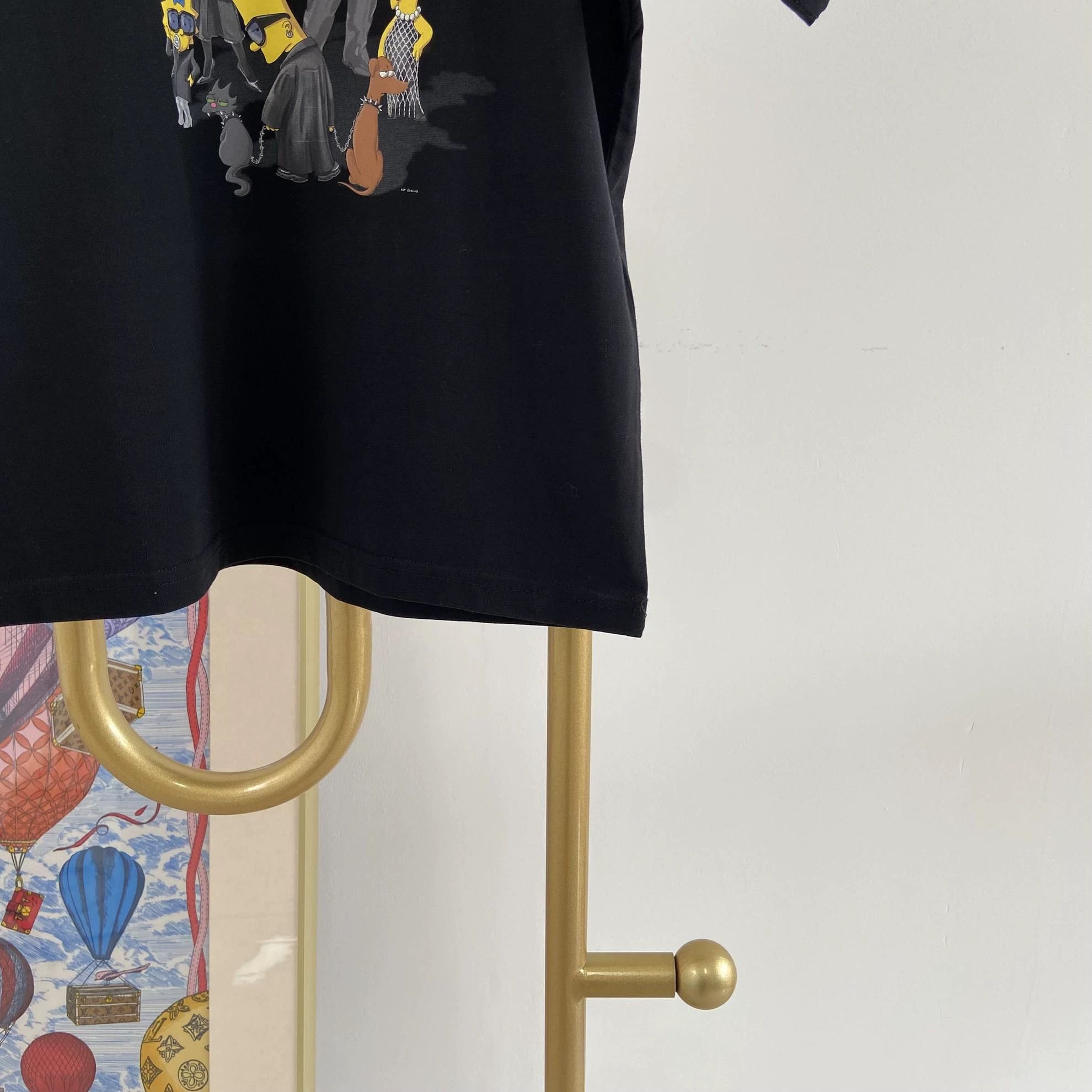 Balenciaga Balenciaga x The Simpsons Black Printed T-Shirt 10Y Size XXS / US 00 / IT 34 - 4 Thumbnail