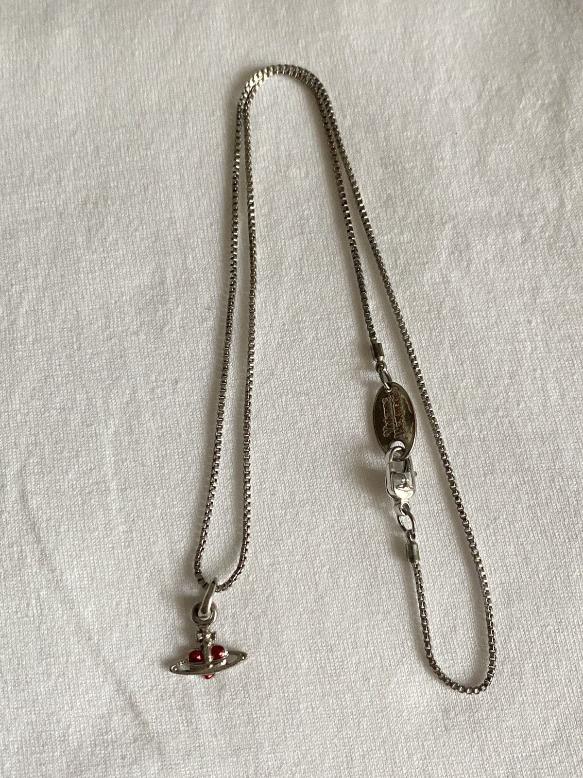 Pre-owned Vivienne Westwood Heart Necklaces In Silver
