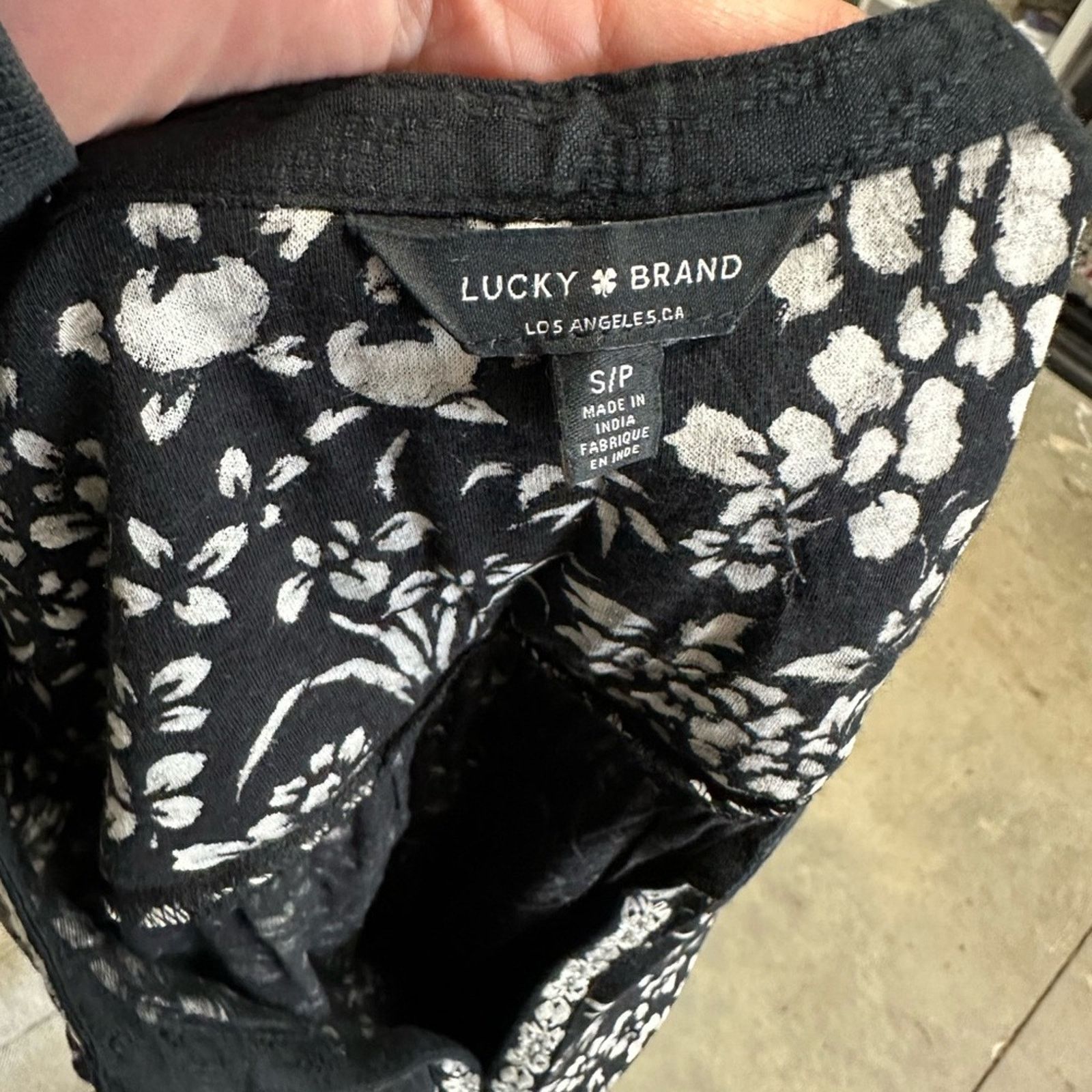 Lucky Brand Lucky Brand Embroidered Top Size S / US 4 / IT 40 - 3 Thumbnail
