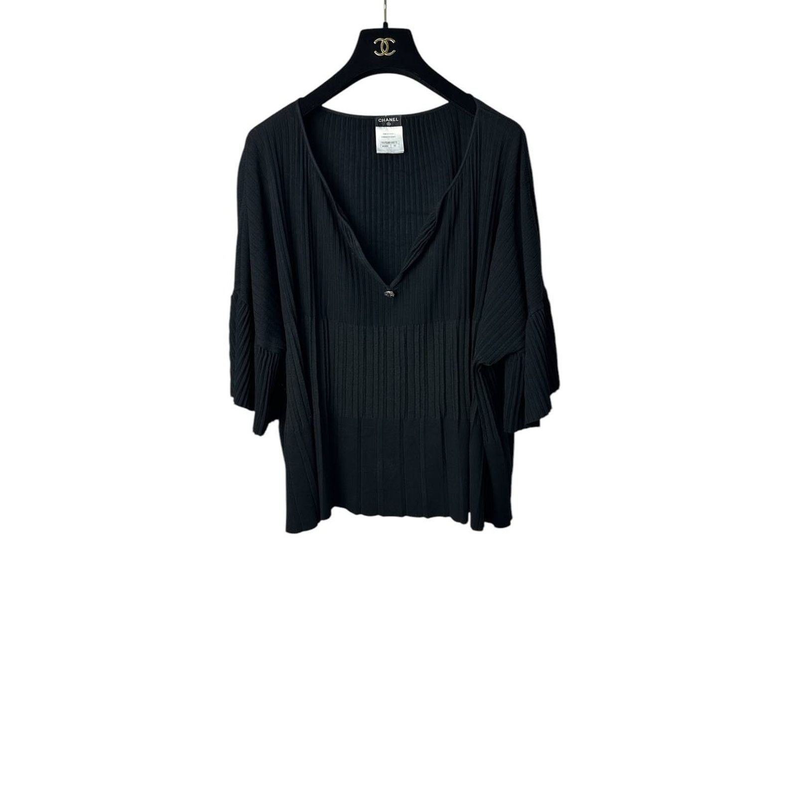 Chanel Chanel Flared Sleeves Concise Knitted Top Sz. 40 Size M / US 6-8 / IT 42-44 - 1 Thumbnail