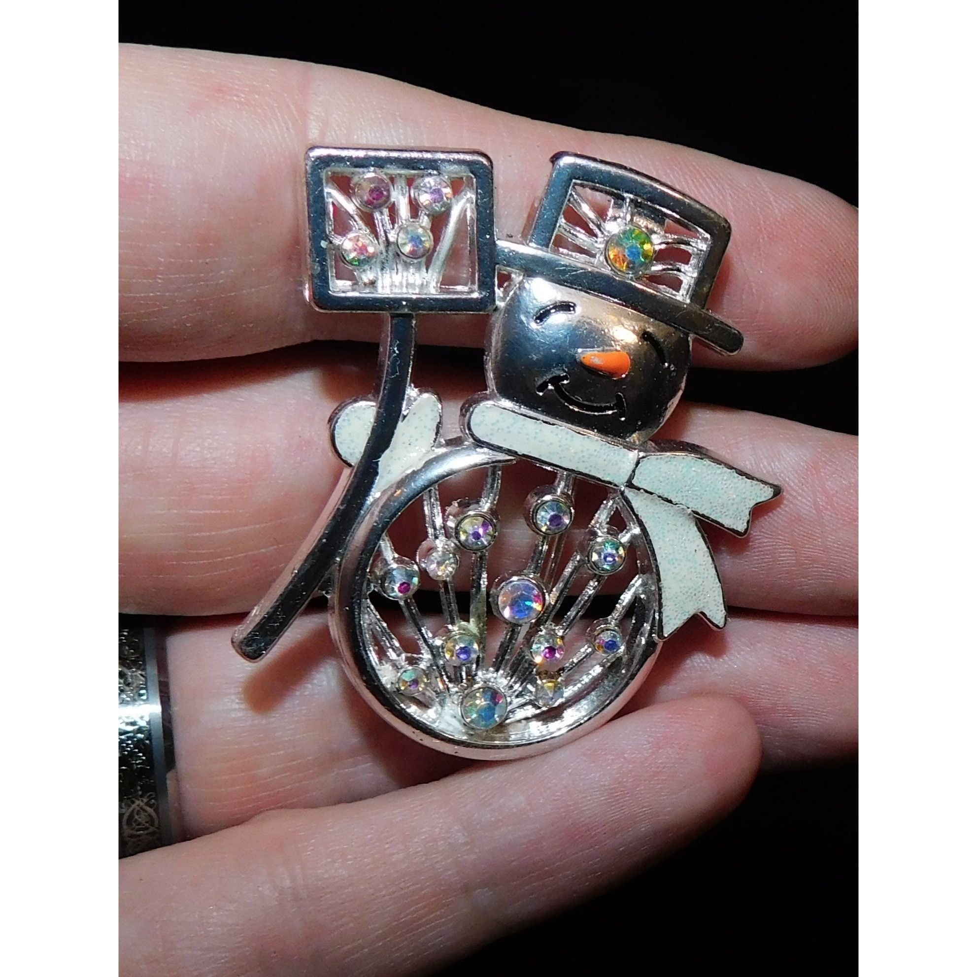 Other Vintage Snowman Brooch With Aurora Borealis Rhinestones Size ONE SIZE - 5 Thumbnail