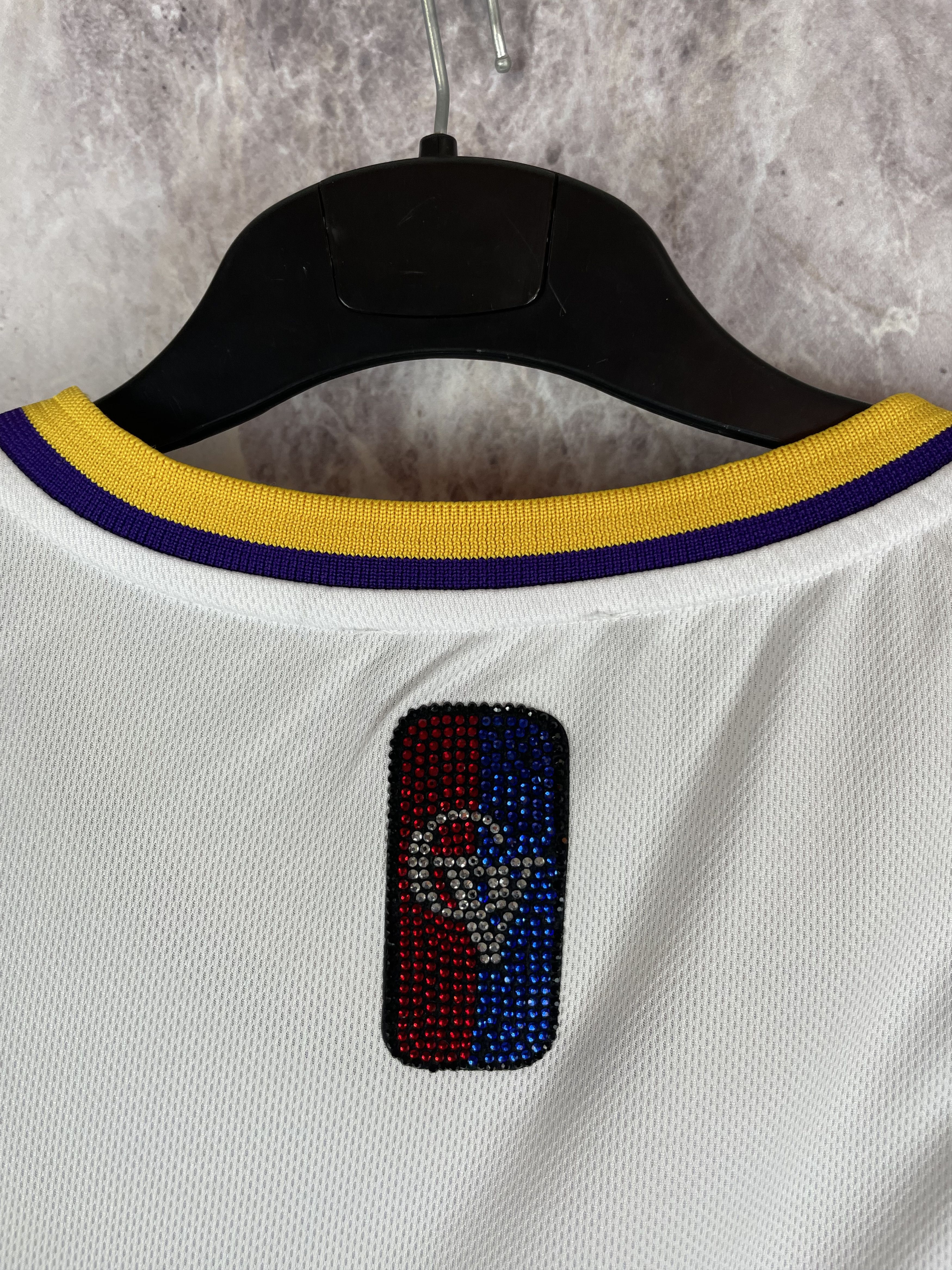 Vintage Avenue George V Paris Basketball Jerseys Size US L / EU 52-54 / 3 - 10 Thumbnail