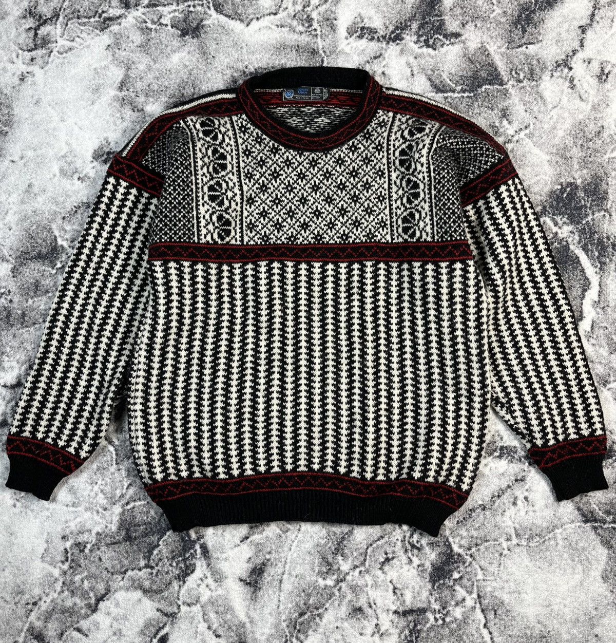 Vintage Vintage Wool Knit Sweater Made In Norway🇳🇴 Size US XL / EU 56 / 4 - 1 Thumbnail
