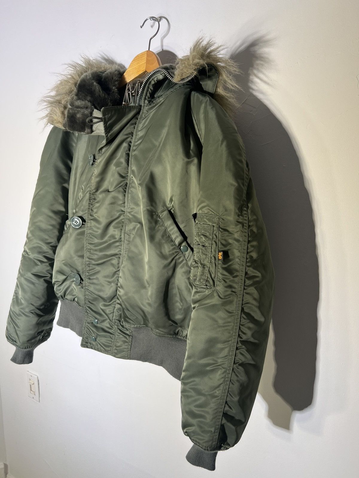 Vintage 80s Alpha Indusrties N-2B bomber Jacket Large Size US L / EU 52-54 / 3 - 4 Thumbnail