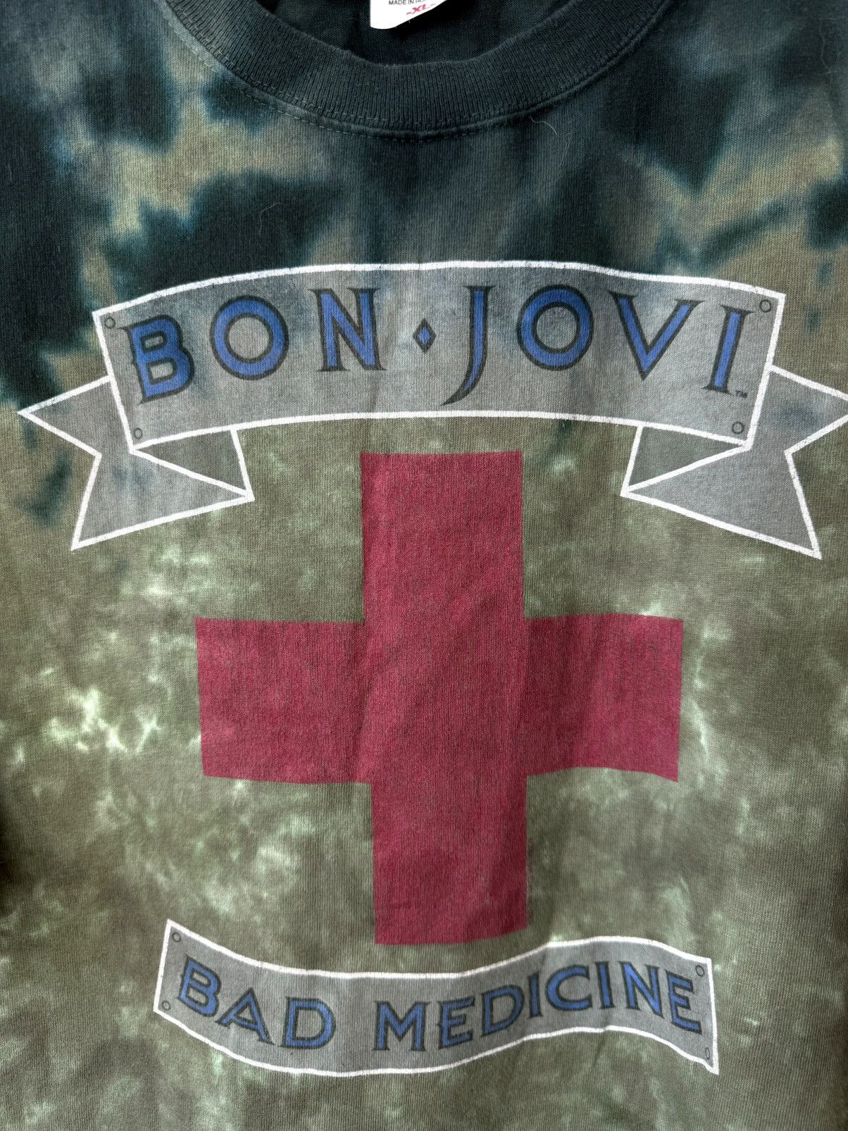 Band Tees Vintage Bon Jovi Bad Medicine Liquid Blue Tie Dye T Shirt Size US XL / EU 56 / 4 - 4 Thumbnail