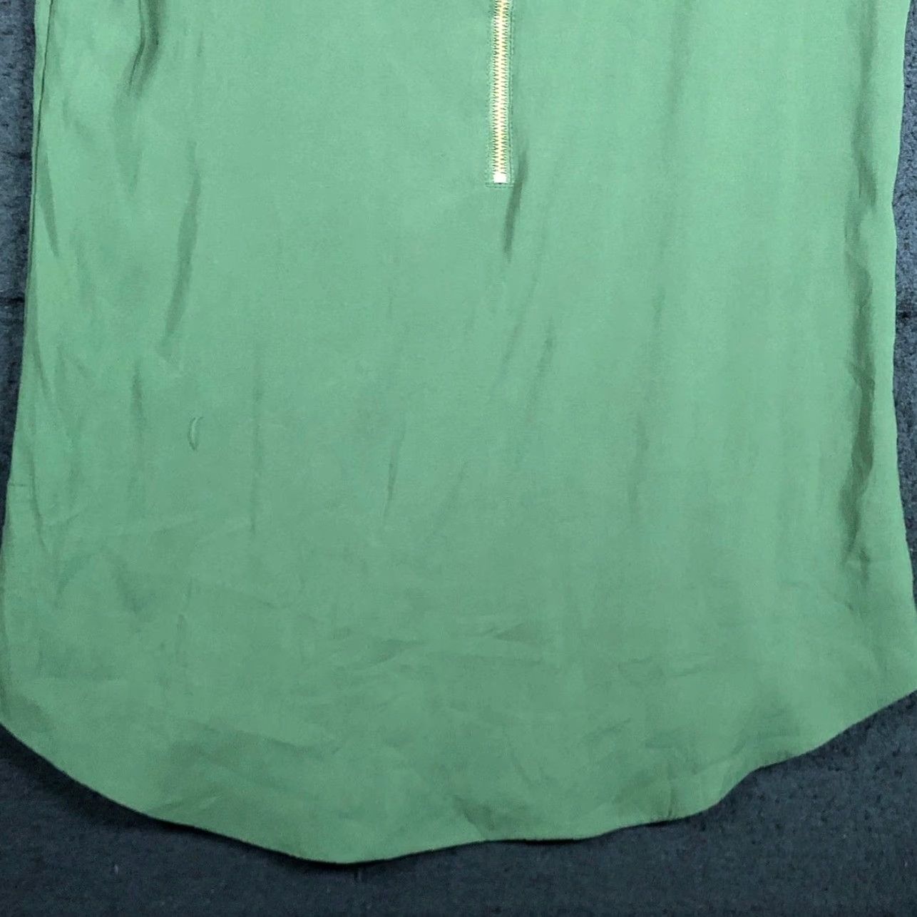 Express Express Blouse Womens V Neck Zipper Front Cap Sleeve Small Green Size S / US 4 / IT 40 - 3 Thumbnail