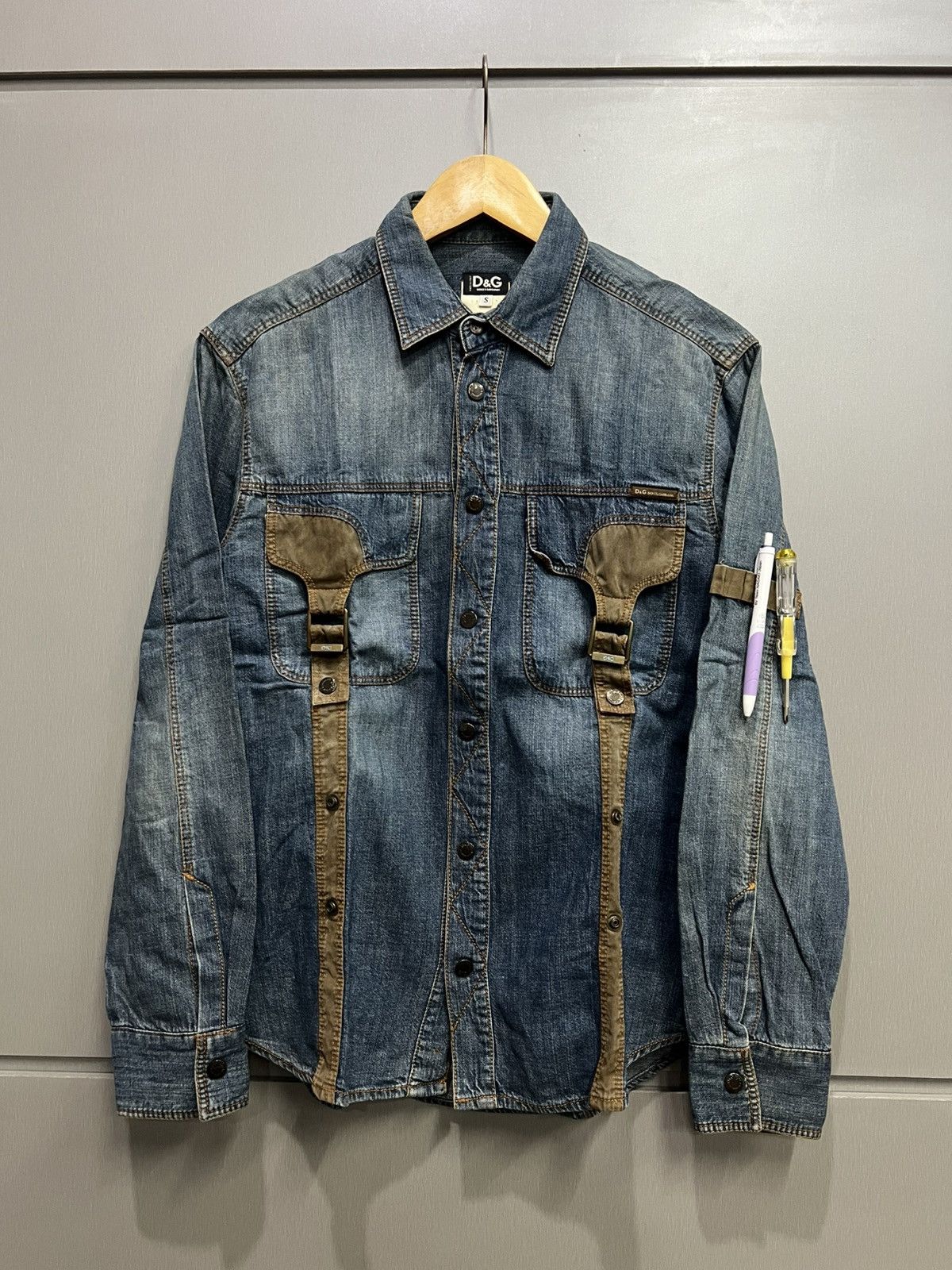 Dolce & Gabbana 2000s Dolce Gabbana Harness Denim Shirt Size US S / EU 44-46 / 1 - 1 Thumbnail