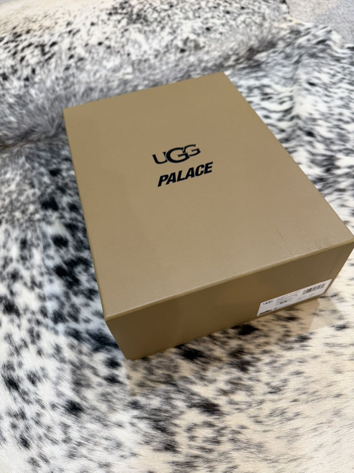 Ugg 2025 Palace x Looney Tunes x Ugg Tasman Size US 9 / EU 42 - 11 Thumbnail