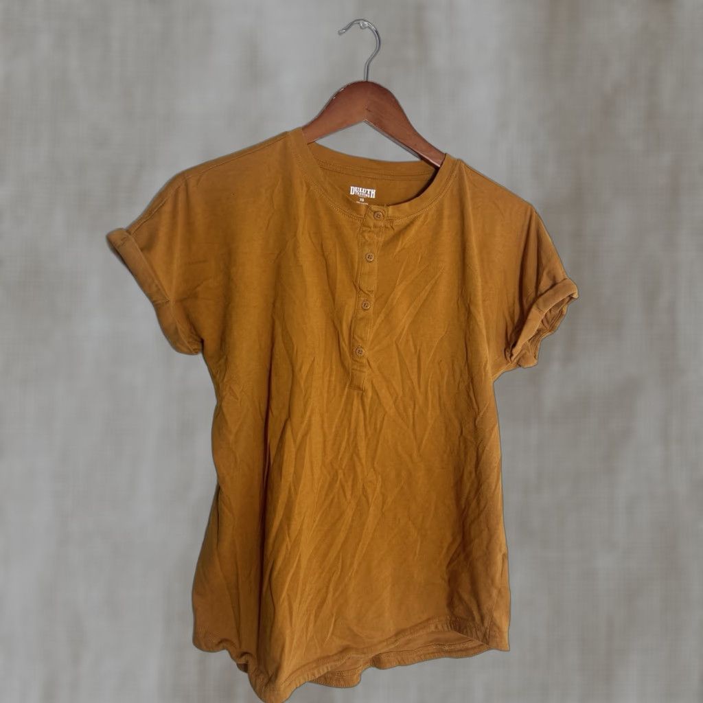 Vintage Duluth Womens XS Mustard Yellow Henley Shirt Short Sleeve Shirt Mens? Wait. Size XS / US 0-2 / IT 36-38 - 1 Thumbnail