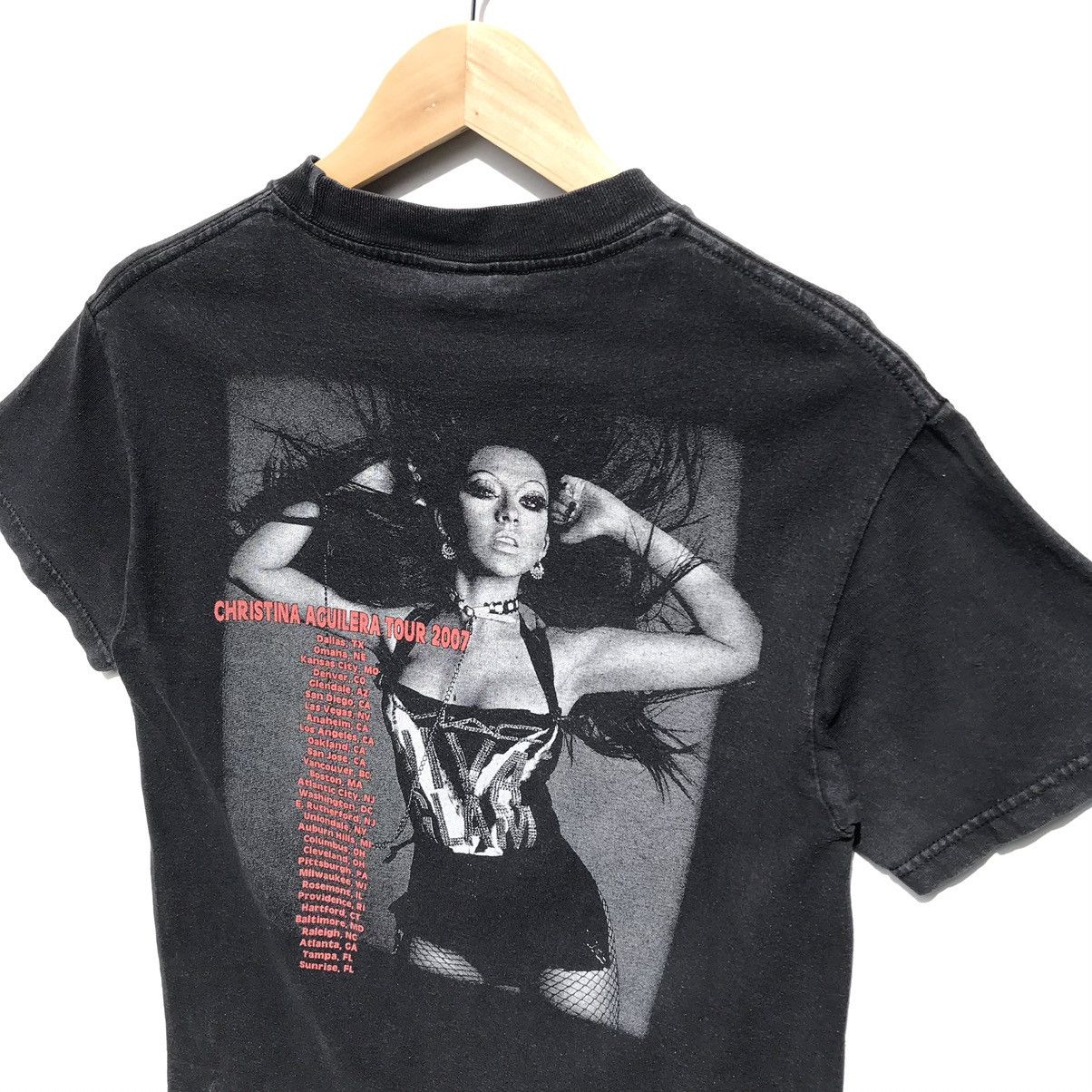Band Tees Vintage Christina Aguilera Tour 2007 Tee Sun Faded Size US S / EU 44-46 / 1 - 8 Thumbnail