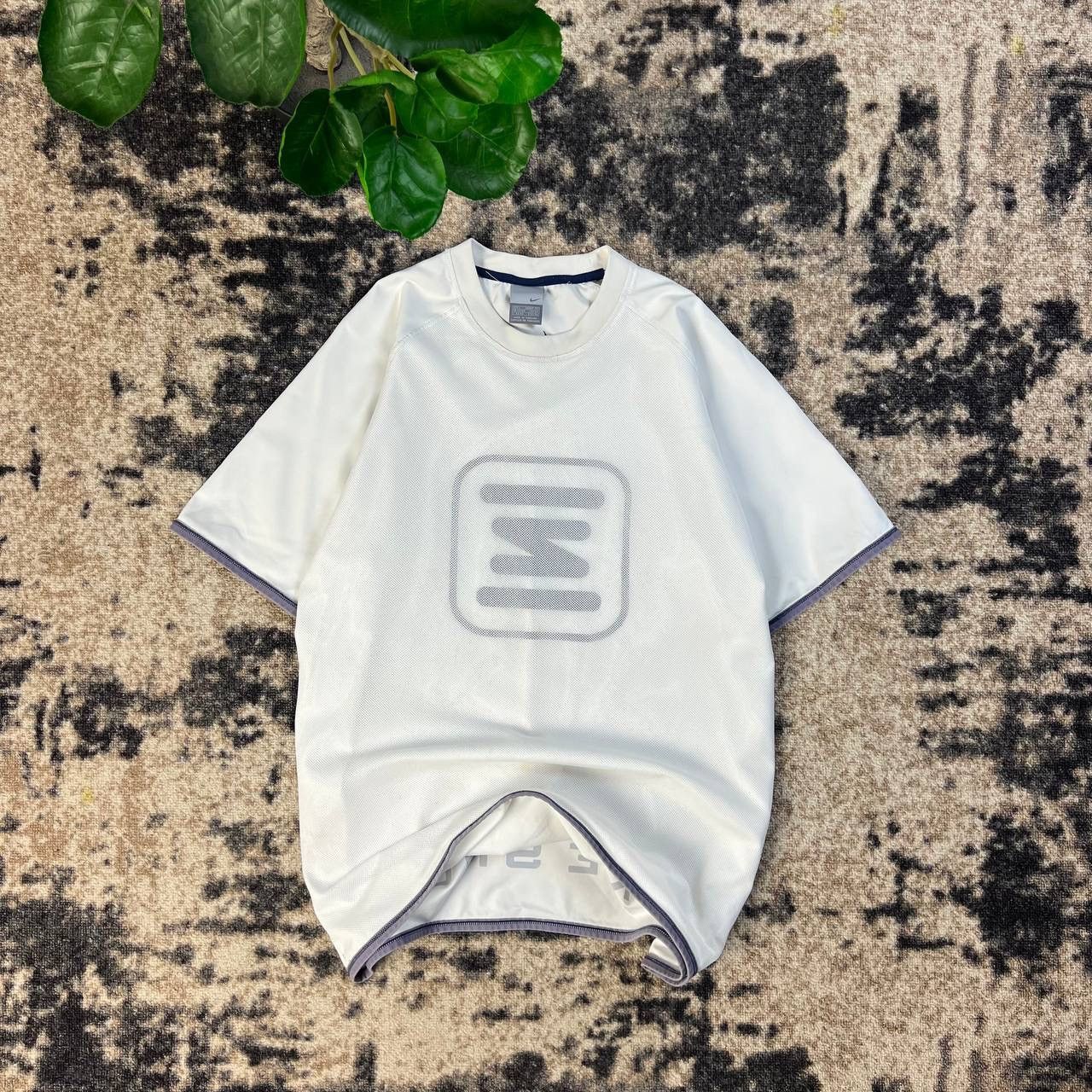 Nike Nike Shox Vintage Y2K Two-Sides Big Logo Drill T-Shirt Size US L / EU 52-54 / 3 - 1 Thumbnail