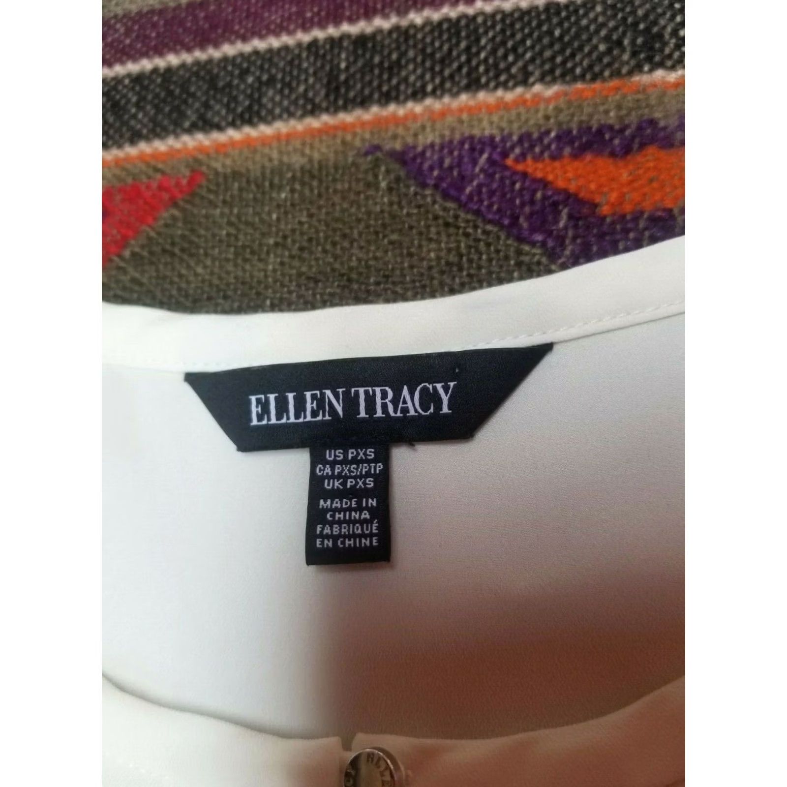 Ellen Tracy Ellen Tracy Petite Blouse Womens PXS Sleeveless Pleat Front Keyhole White Size XS / US 0-2 / IT 36-38 - 3 Thumbnail
