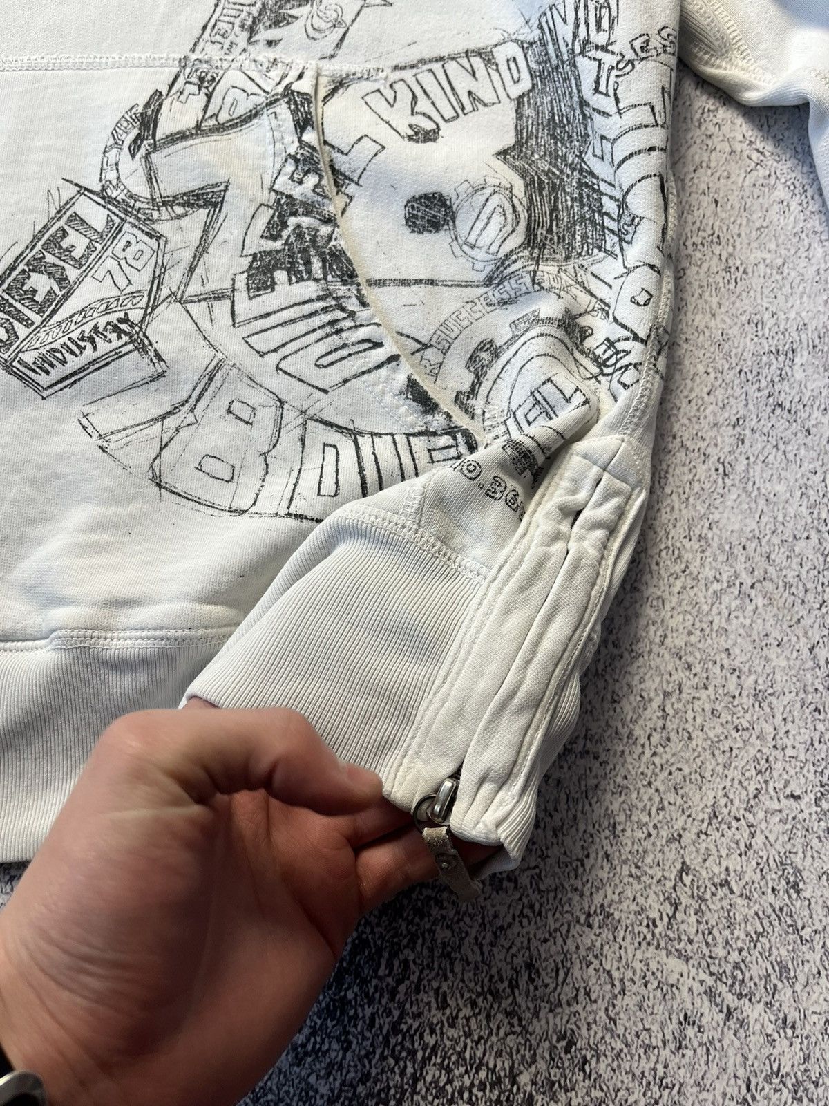 Diesel Rare Vintage Diesel hoodie big logo white Y2K Size US M / EU 48-50 / 2 - 13 Thumbnail