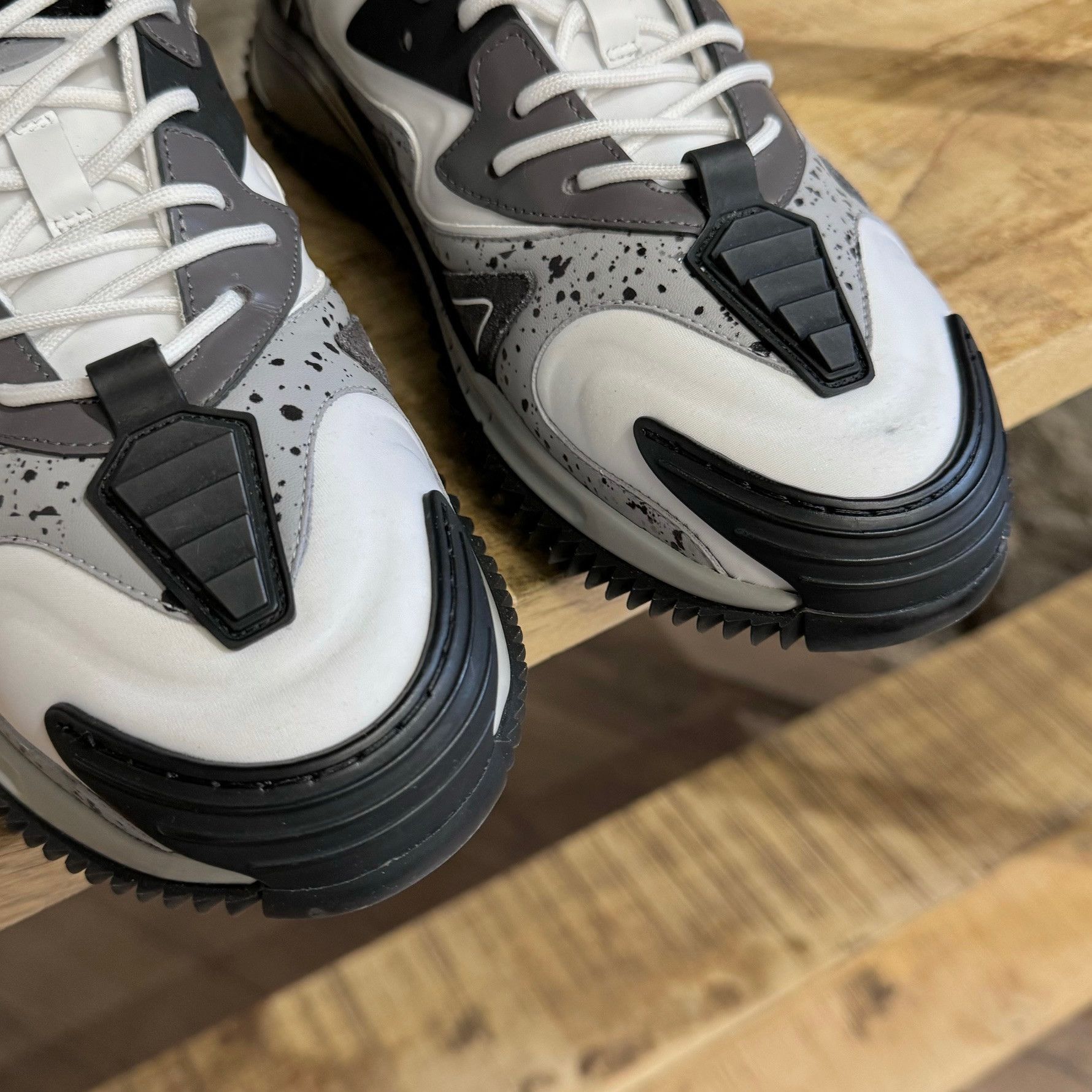 Valentino Valentino VLTN Wade Runner Black White Grey Sneakers Size US 7 / EU 40 - 4 Thumbnail