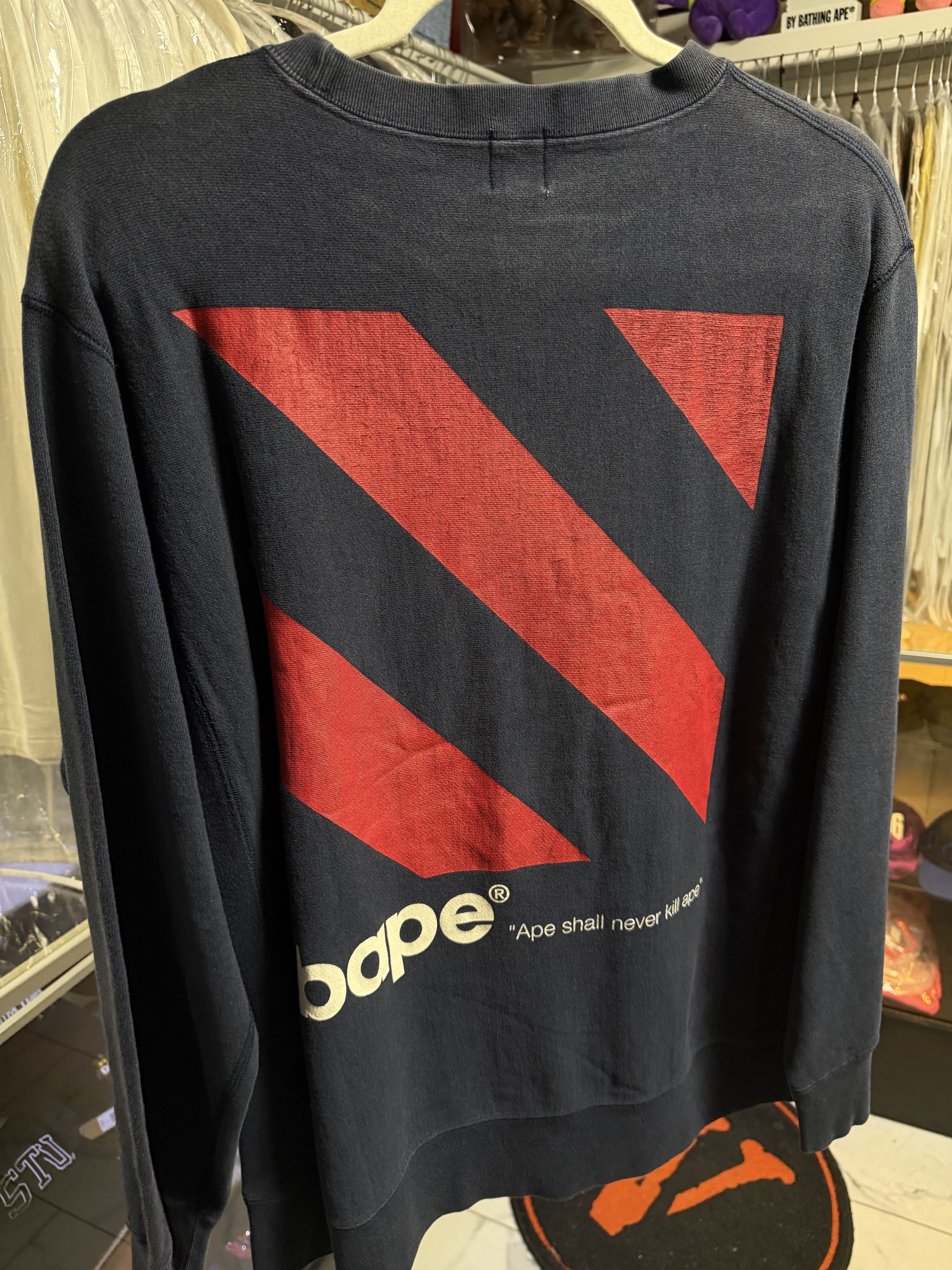 Bape Vintage Bape Play Crewneck Size Medium Size US M / EU 48-50 / 2 - 2 Thumbnail
