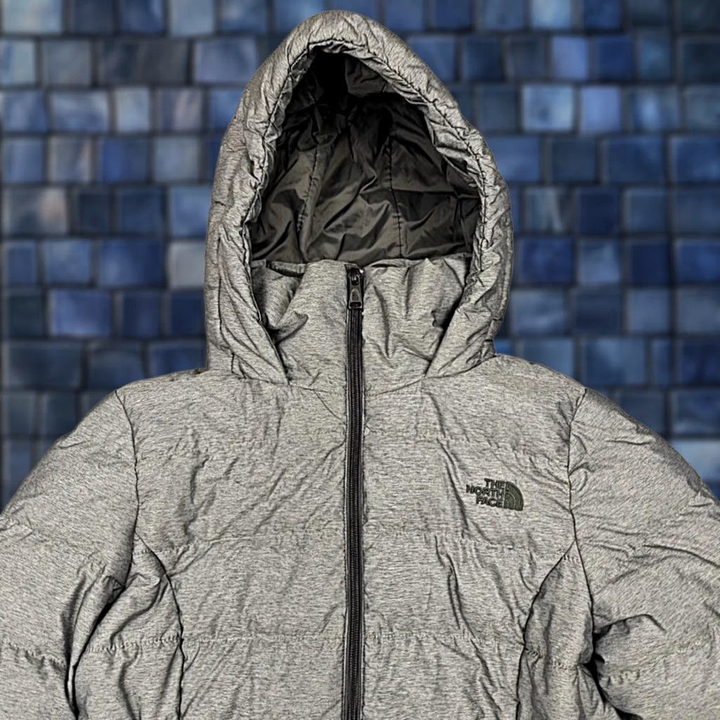 The North Face The North Face Jacket Womens Small Gray Down Puffer Hooded 550 Fill Full Zip Size S / US 4 / IT 40 - 1 Thumbnail