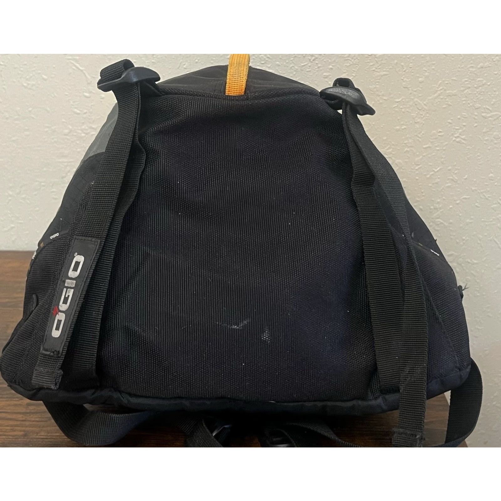 Vintage VINTAGE Ogio Cruzer Backpack Padded Moto Commuter School Work Travel POD Series Unisex Adults Yellow Backpack Size ONE SIZE - 7 Thumbnail