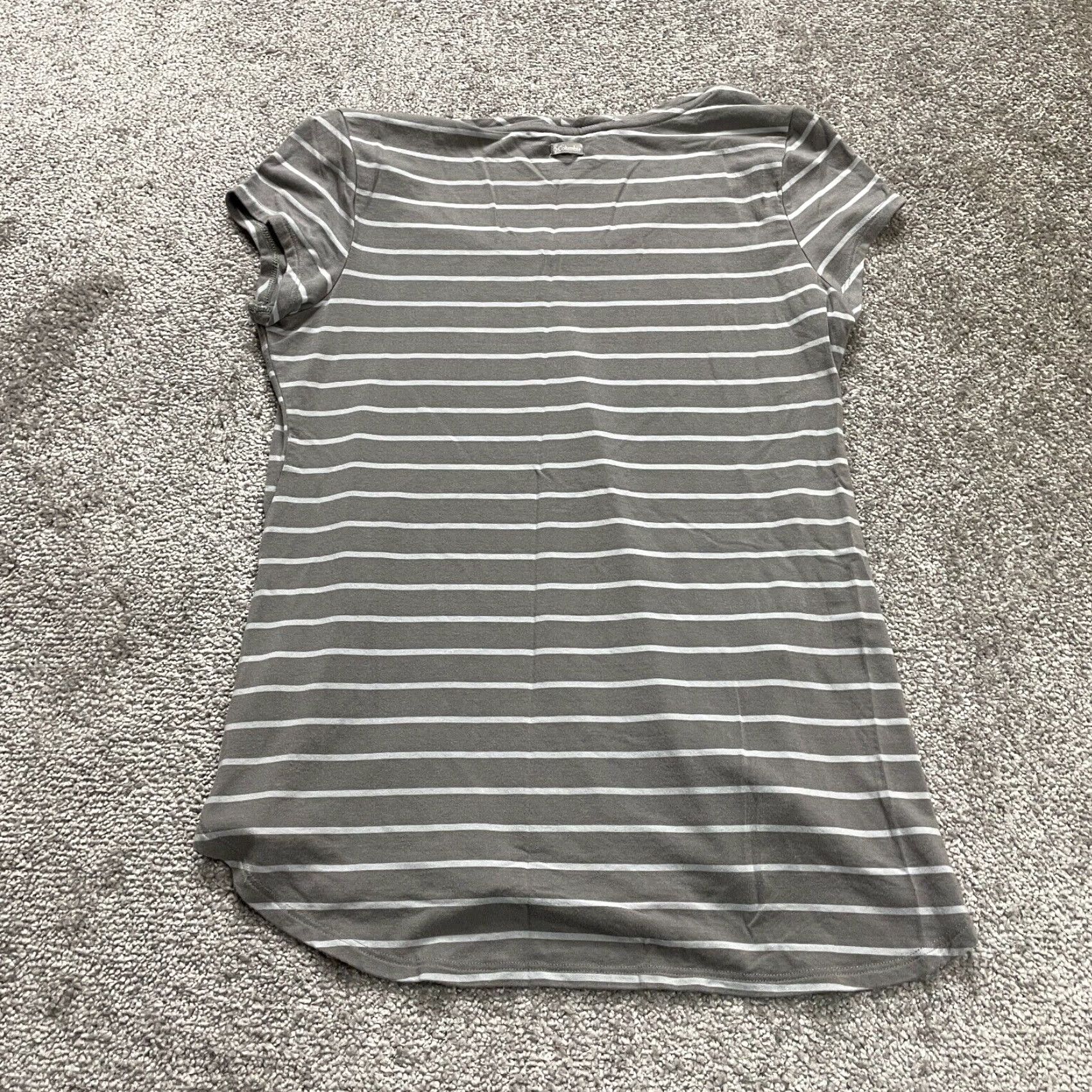 Vintage Columbia T Shirt Womens Small Gray Striped Pockets Round Neck Short Sleeve Size S / US 4 / IT 40 - 2 Thumbnail