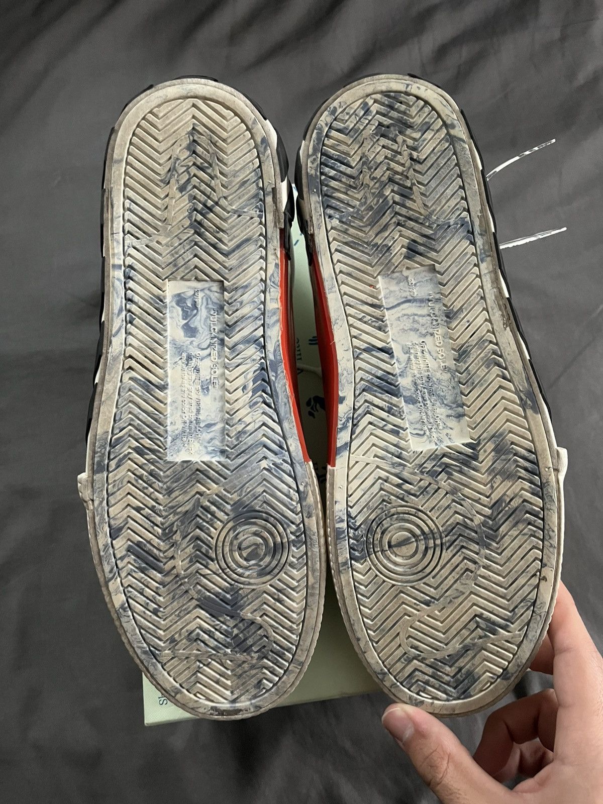 Off-White Off-White Vulcanized Sneaker Size US 9 / EU 42 - 8 Thumbnail