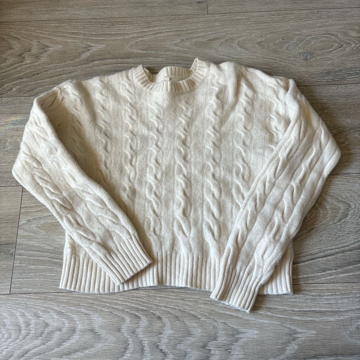Anthropologie Cream anthropology knit sweater Size M / US 6-8 / IT 42-44 - 1 Thumbnail
