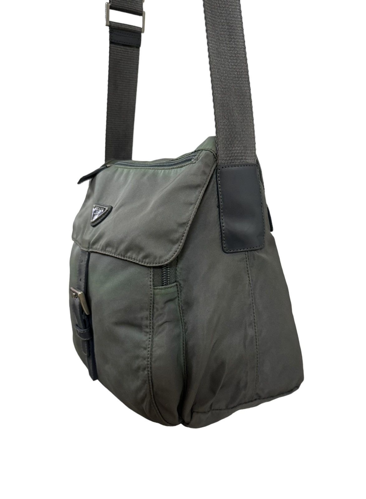 Prada Vtg🔥Prada Tessuto Nylon Green Buckle Crossbody Shoulder Bag Size ONE SIZE - 9 Thumbnail