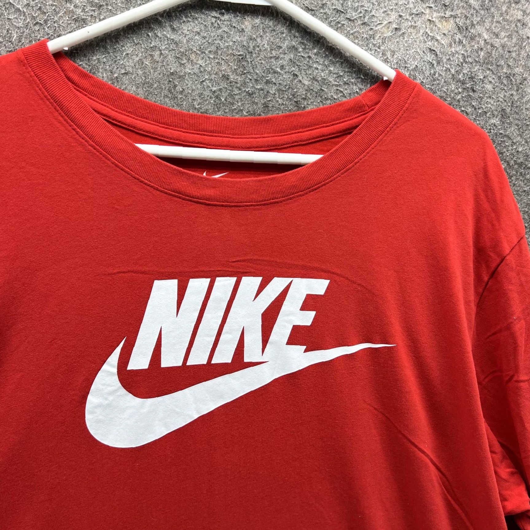 Nike Nike Dri-FIT Mens XL Long Sleeve Shirt Red Logo Athletic Running Tee Top Size US XL / EU 56 / 4 - 7 Thumbnail