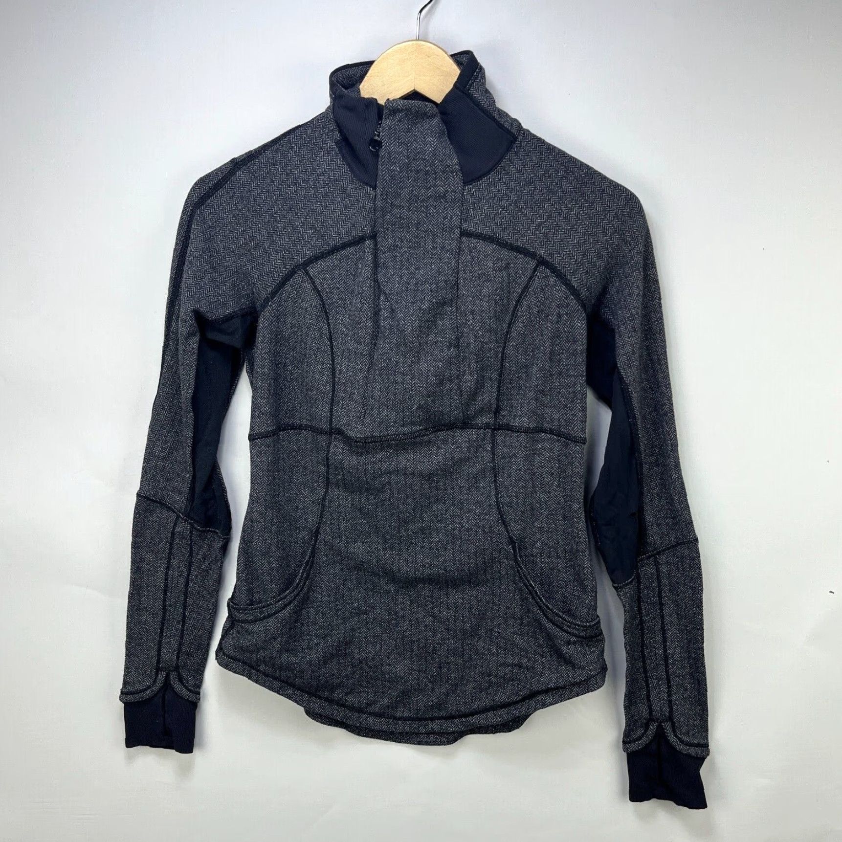 Lululemon Lululemon Base Runner 1/2 Zip Jacket Women US 9 Black Herringbone Nylon Size ONE SIZE - 2 Thumbnail