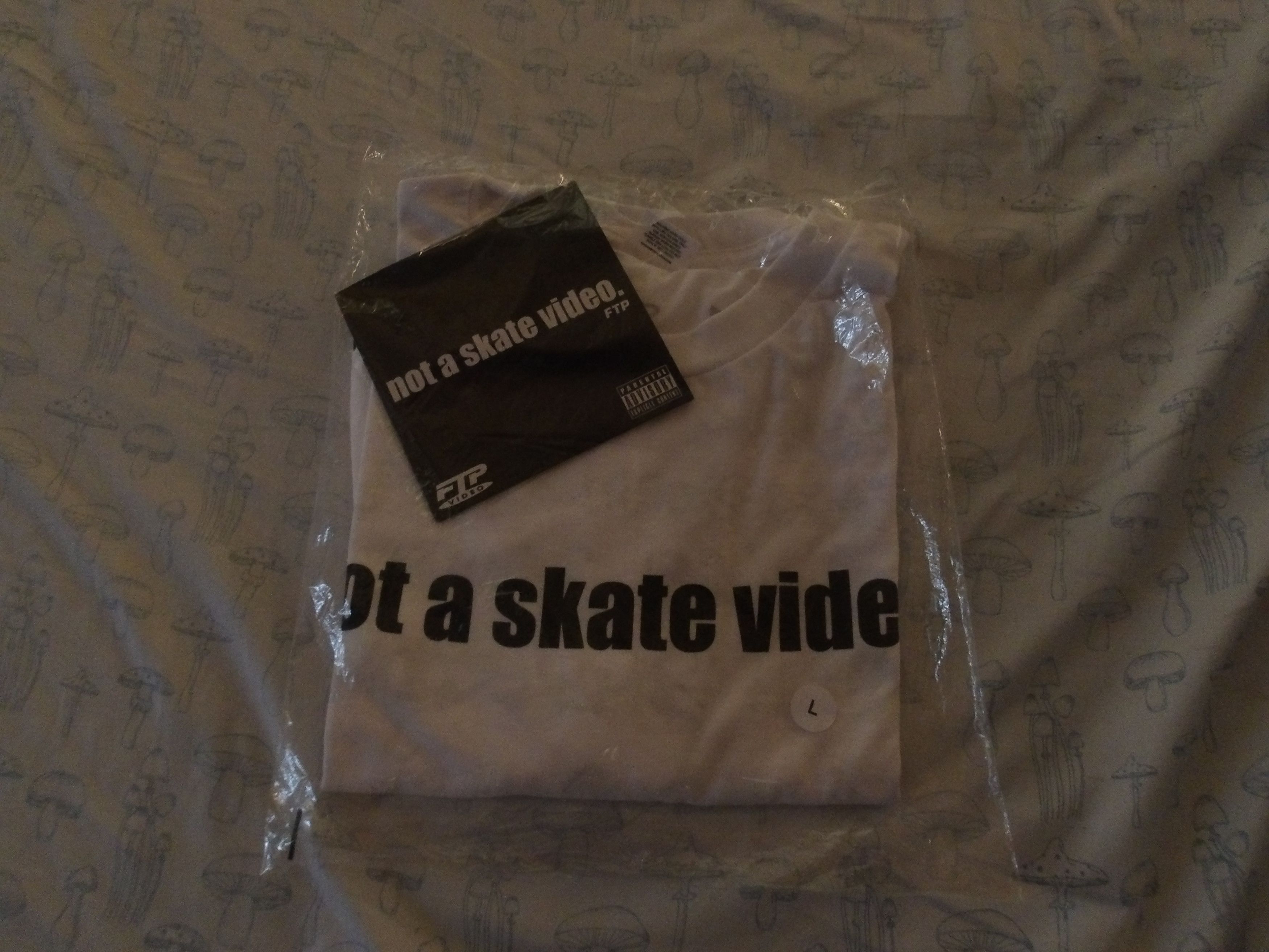 Fuck The Population FTP is not a skateboard company shirt and dvd. Brand new. Size US L / EU 52-54 / 3 - 1 Preview