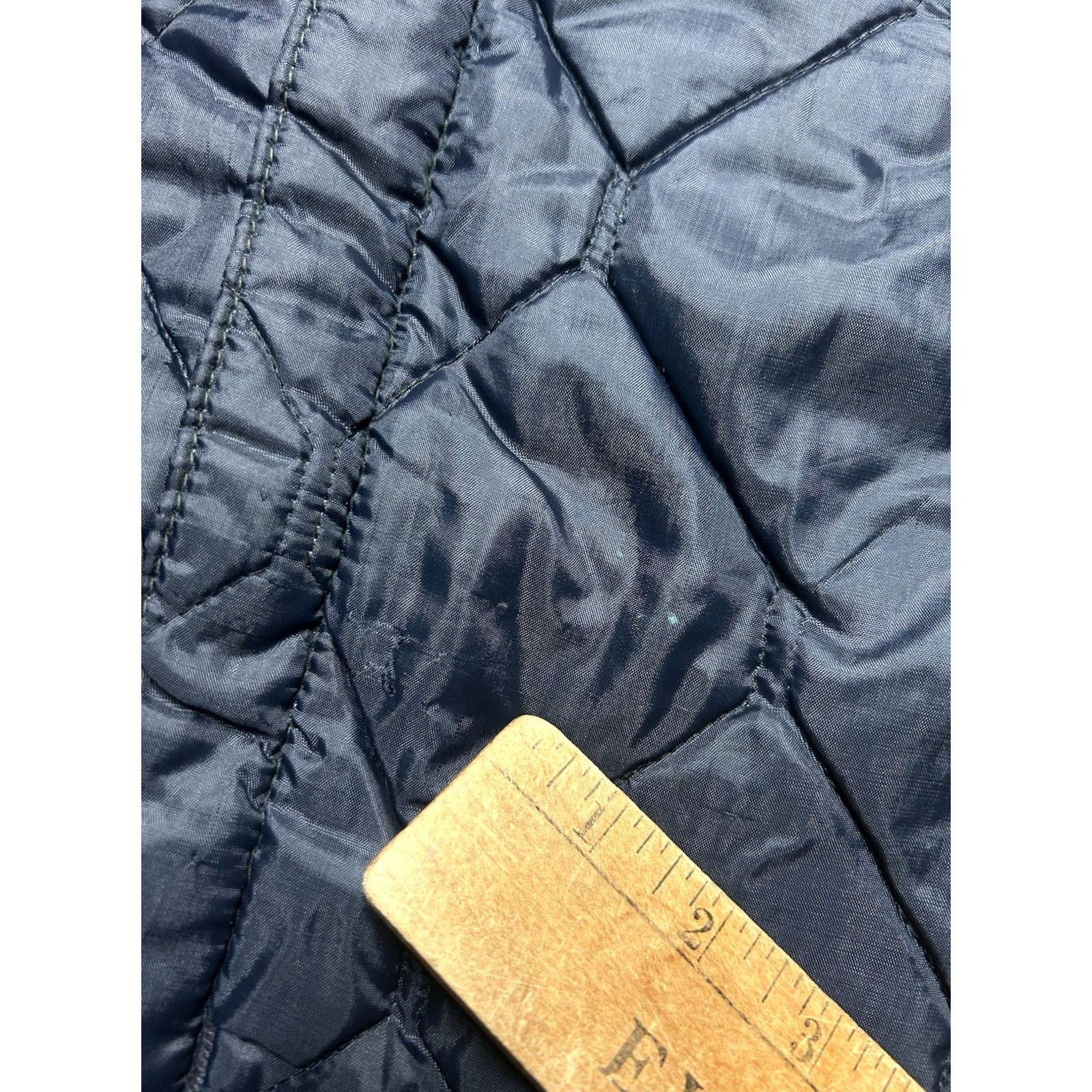 Vintage VINTAGE 1960s diamond quilted jacket navy blue full zip nylon men’s small Quilted Jacket Navy Blue Mens Small Size US S / EU 44-46 / 1 - 4 Thumbnail