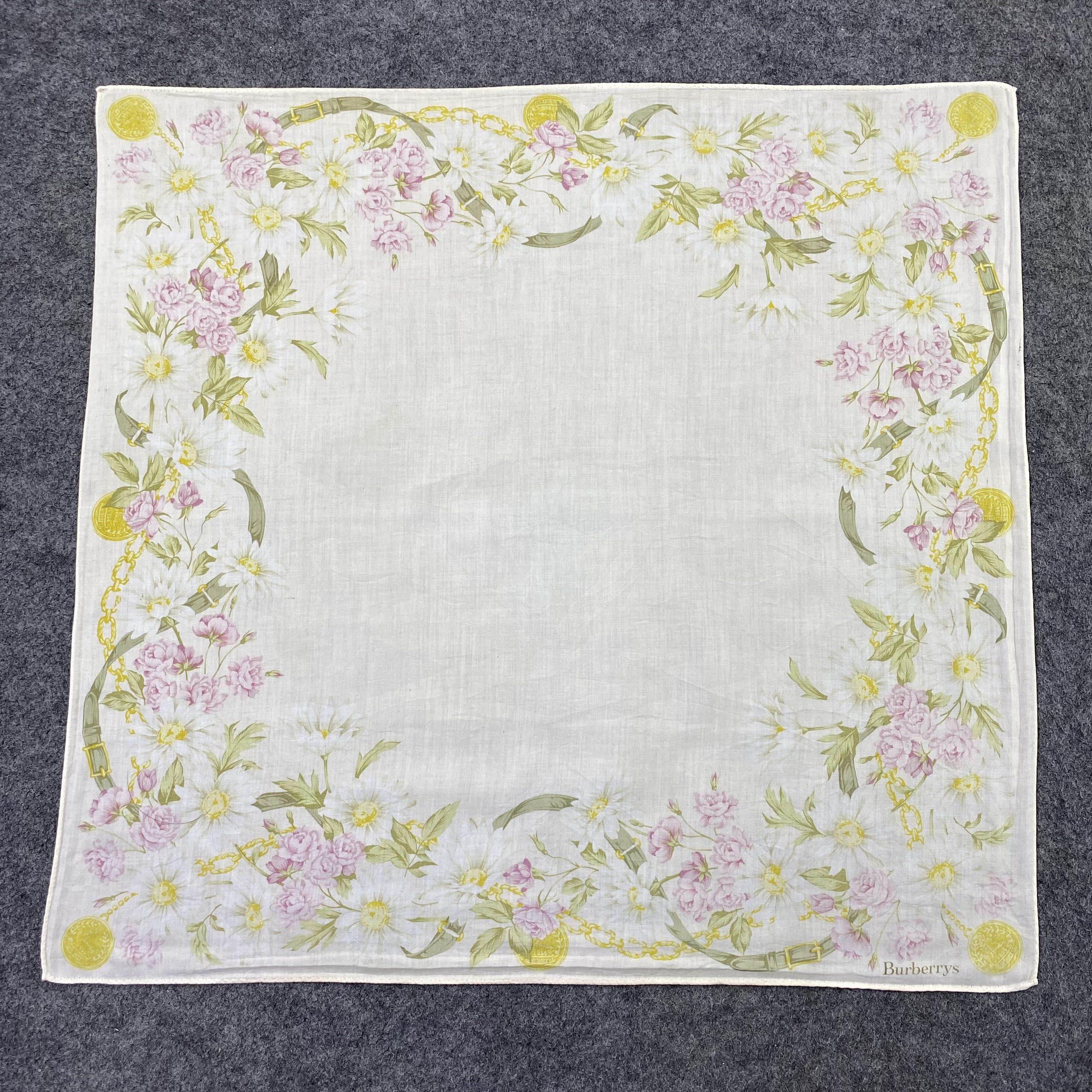 Burberry Vintage Burberrys Handkerchief / Bandana / Neckerchief-B2215 Size ONE SIZE - 3 Thumbnail