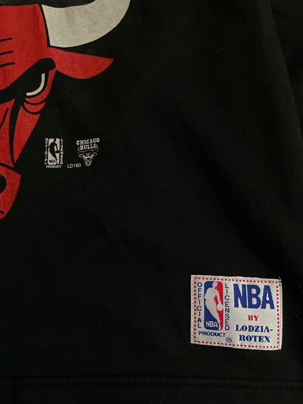 NBA × Vintage Vintage NBA Chicago Bulls 1/3 long baskets jersey 80s Size US M / EU 48-50 / 2 - 3 Thumbnail