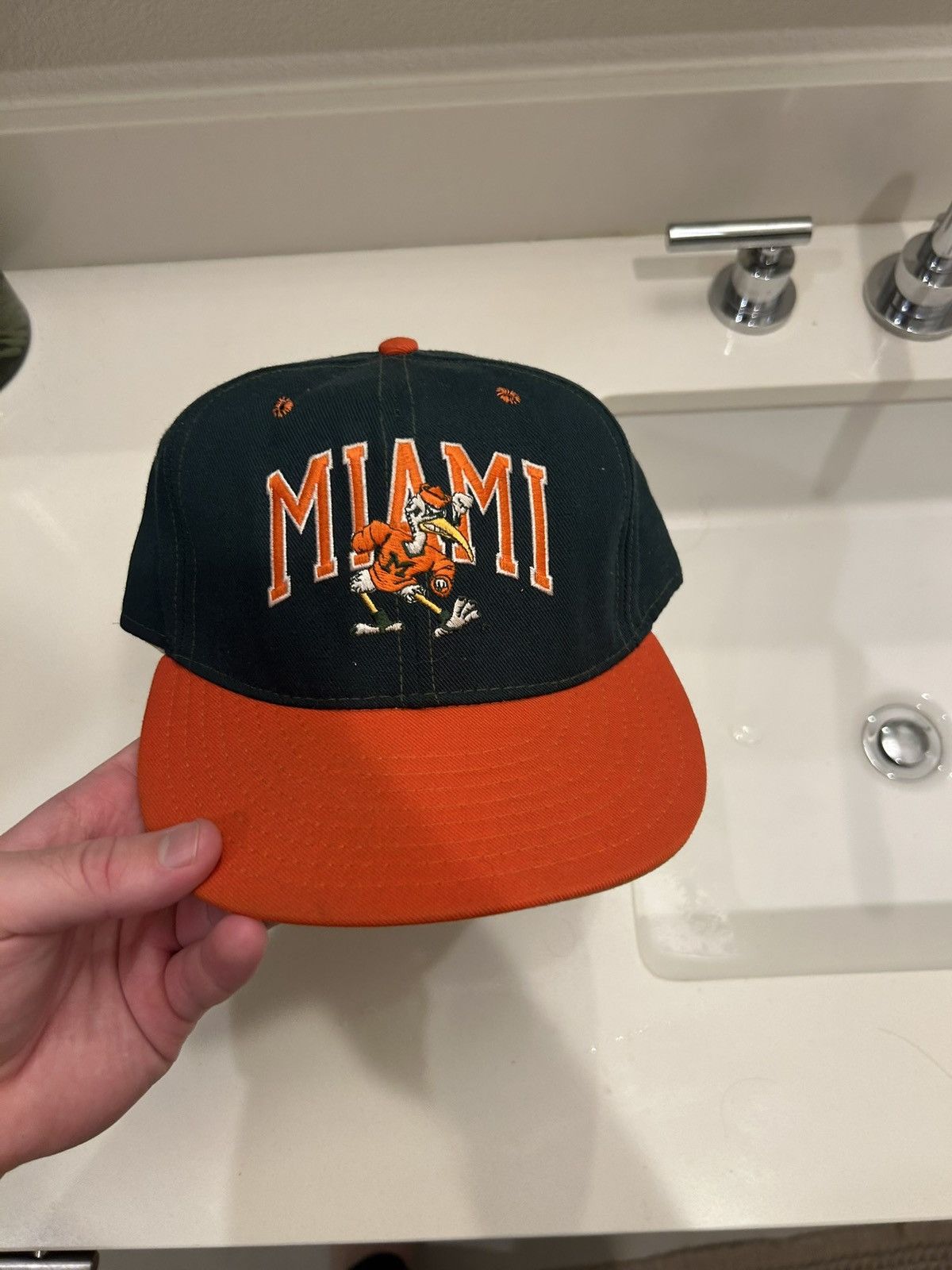Other Vintage Miami Hurricanes Hat Size ONE SIZE - 2 Thumbnail