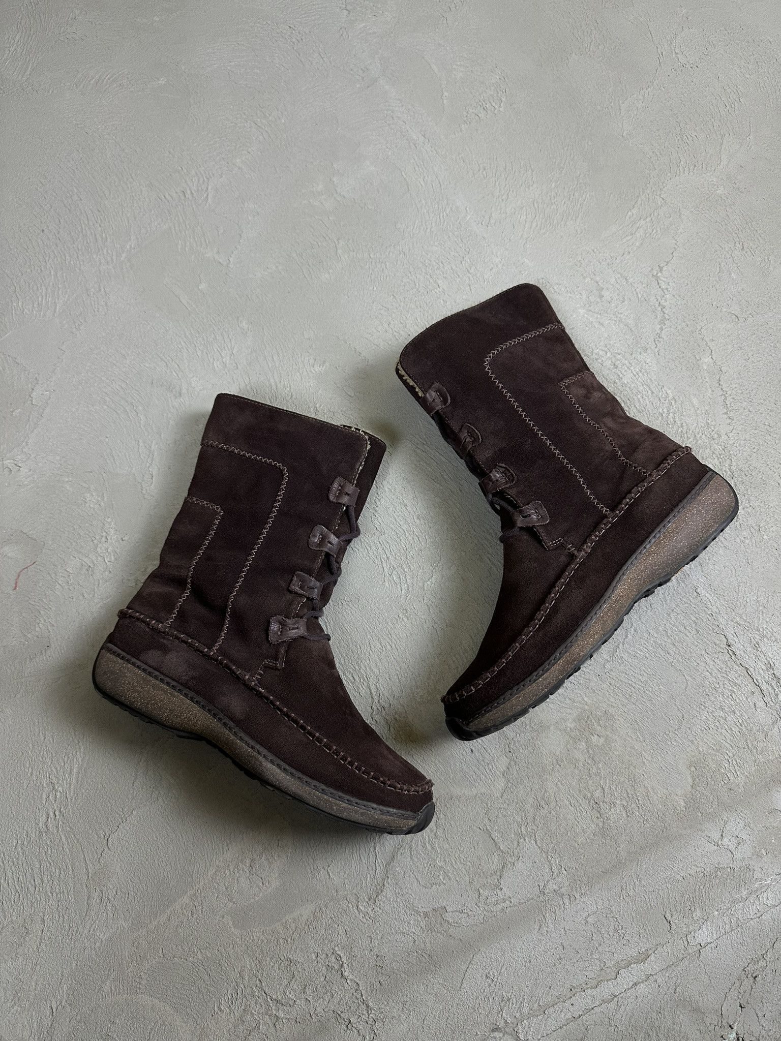 Timberland Vintage Y2k Timberland Suede Sherpa Womens Boots Size US 9 / IT 39 - 1 Thumbnail
