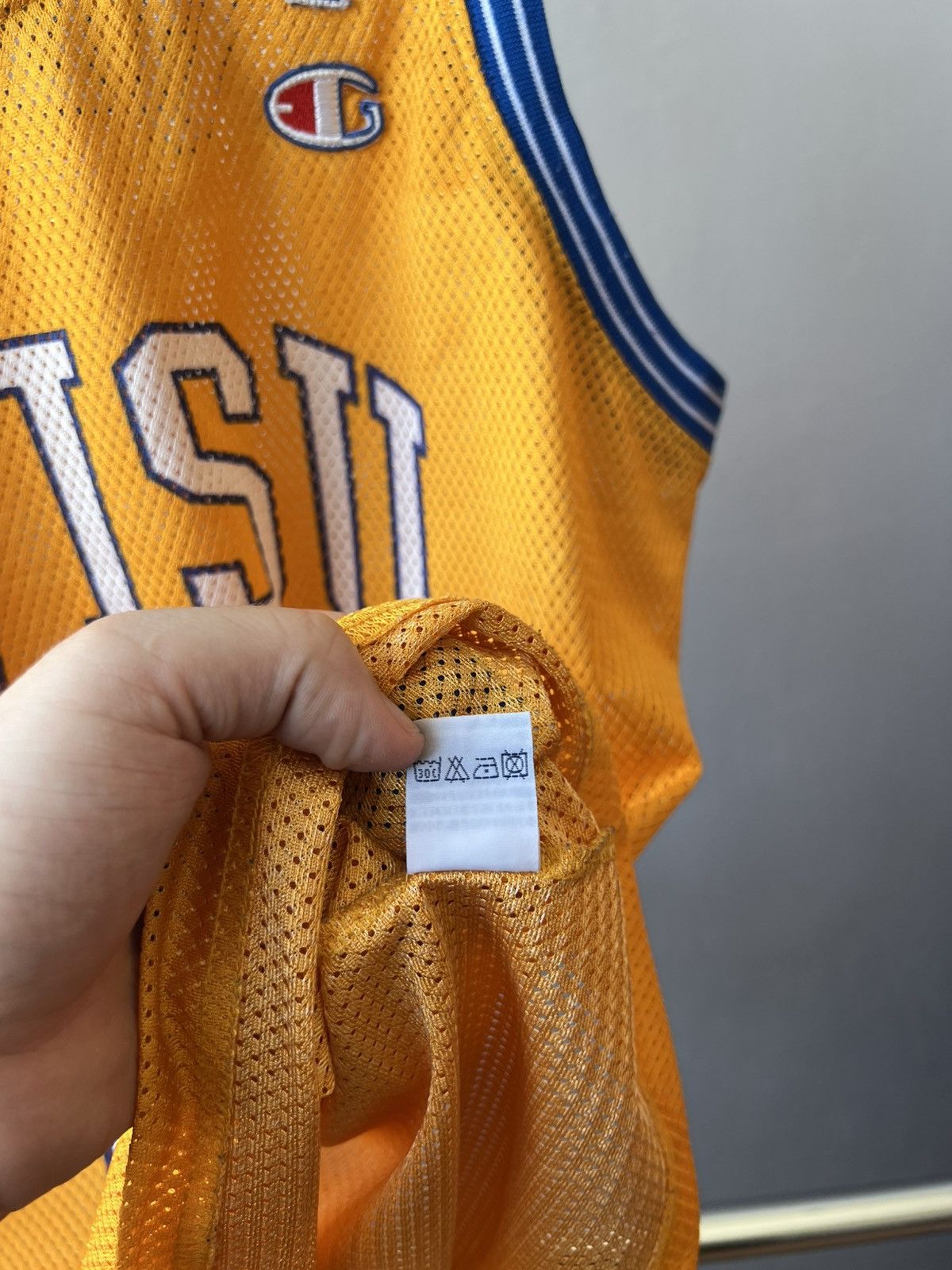 Evisu RARE VINTAGE EVISU X CHAMPION GENES NBA BASKETBALL JERSEY Size US L / EU 52-54 / 3 - 12 Thumbnail