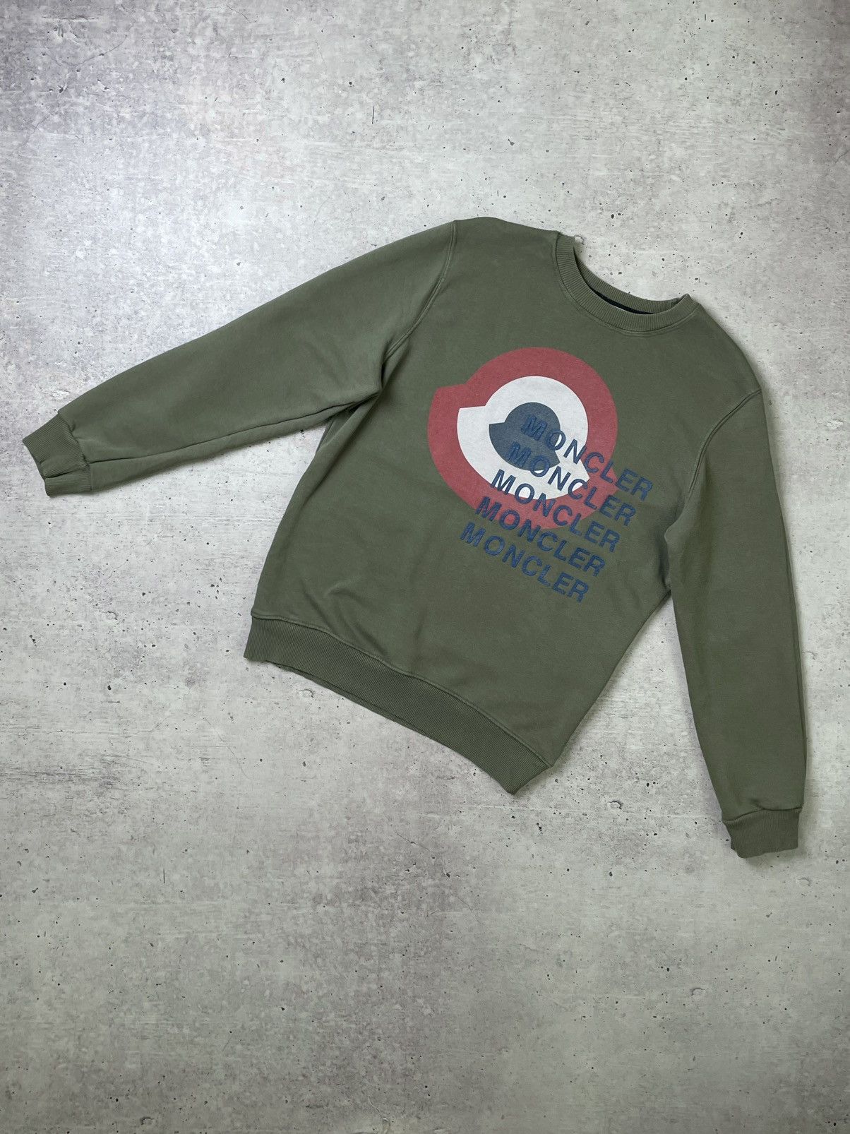 Moncler Vintage Moncler Logo Sweatshirt Size XL / US 12-14 / IT 48-50 - 6 Thumbnail