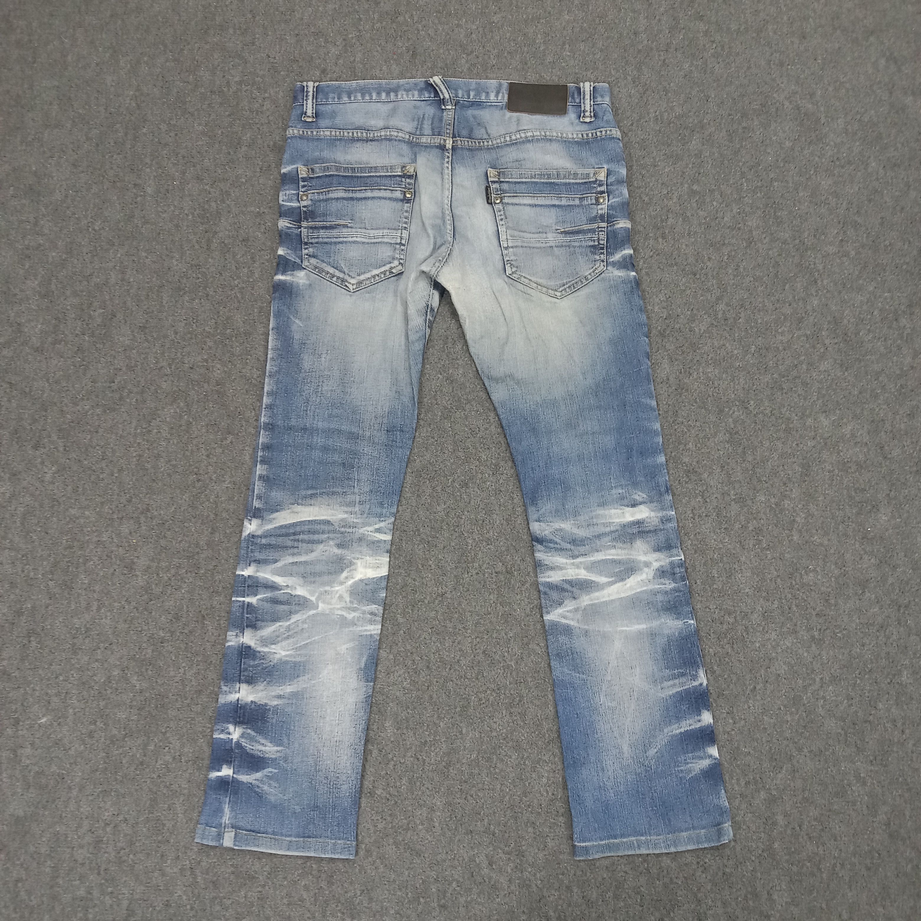 Le Grande Bleu (L.G.B.) × Tornado Mart × Vintage Tornado Mart Japanese Brand Fading Art Denim Jeans Size US 32 / EU 48 - 4 Thumbnail